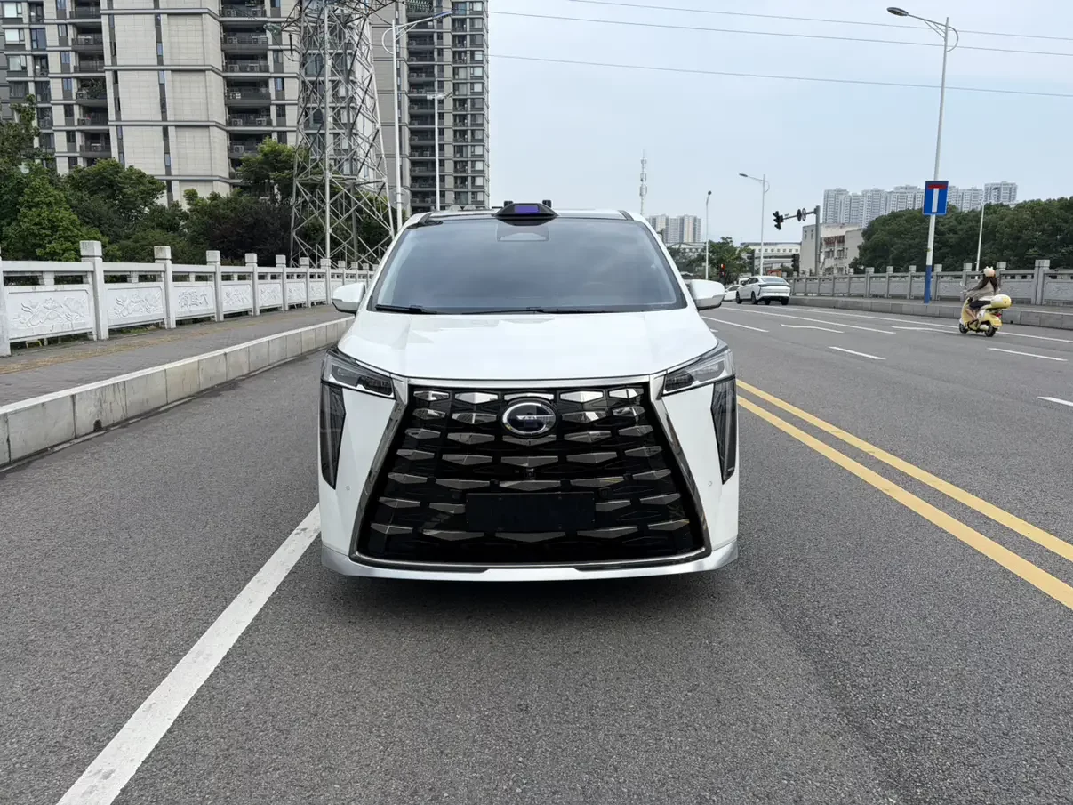 GAC Trumpchi aspires to the M8