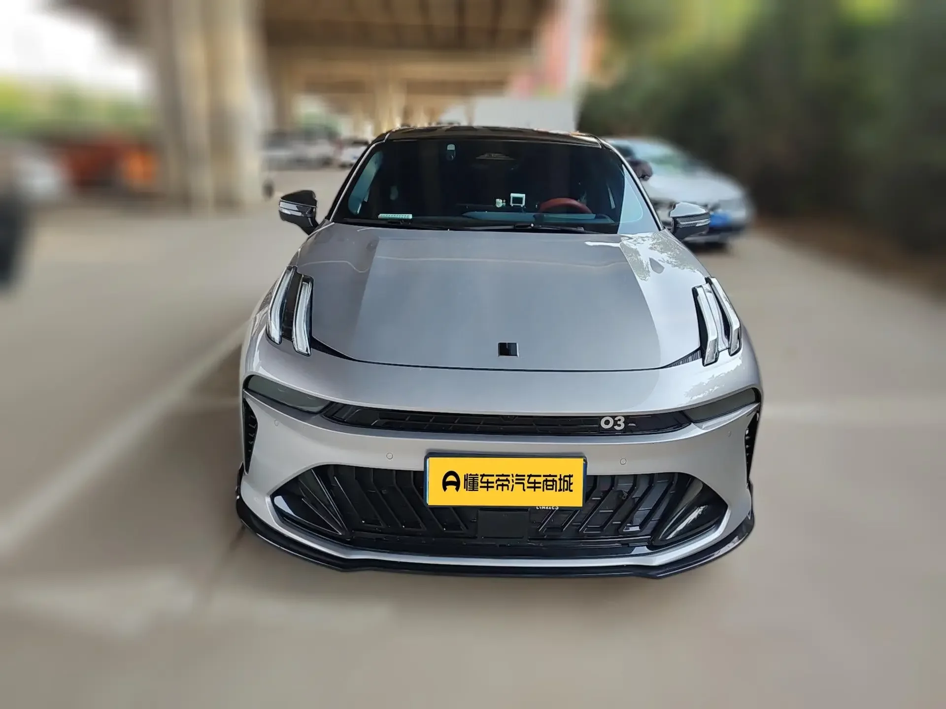 Lynk & Co 03