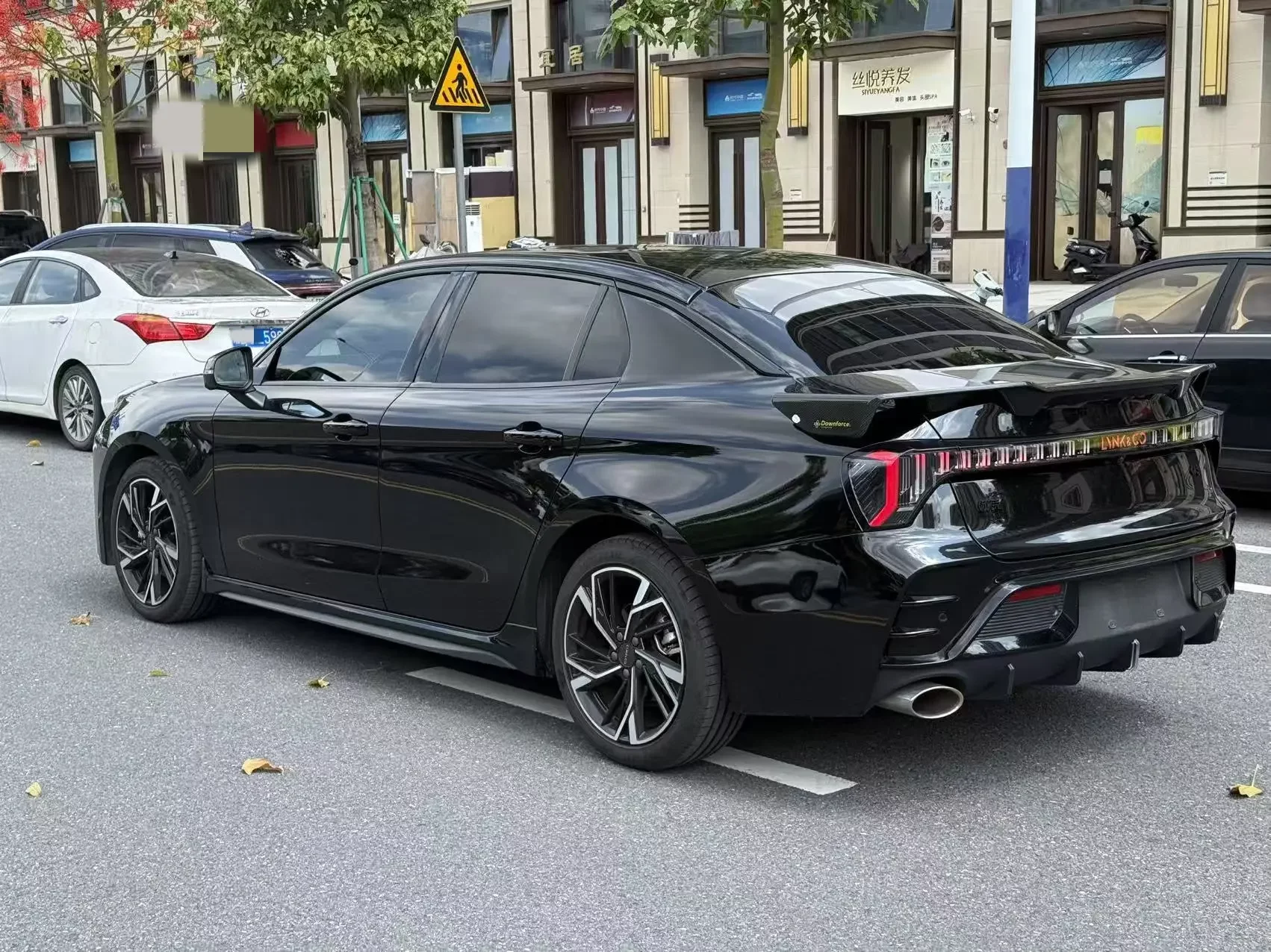 Lynk & Co 03