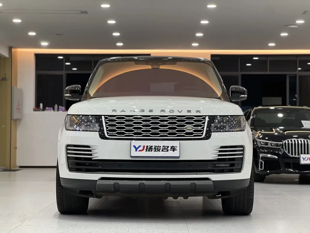 Land Rover range rover