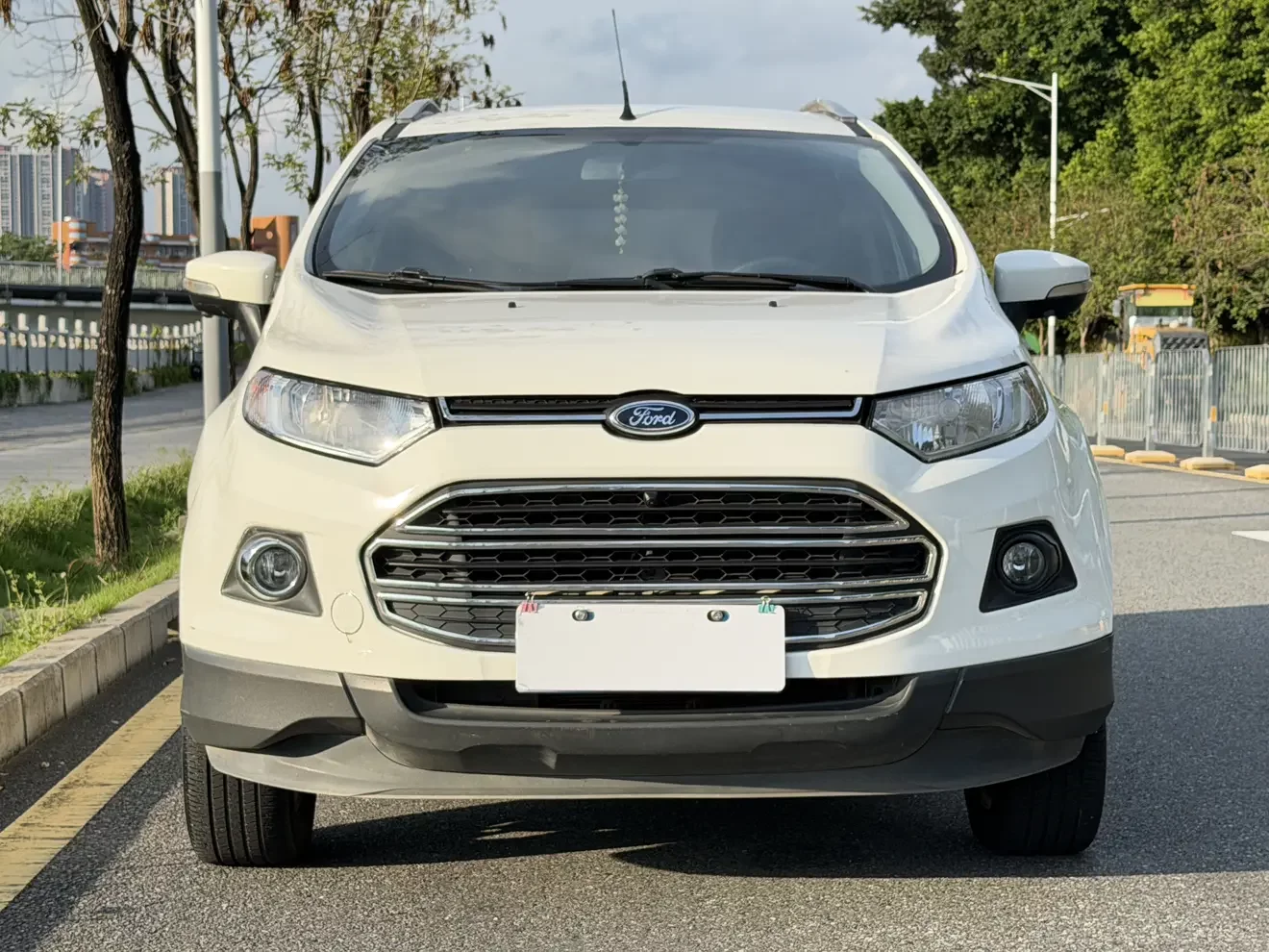 Ford Yibo