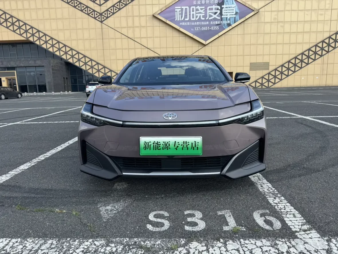 Toyota bZ3  из Китая