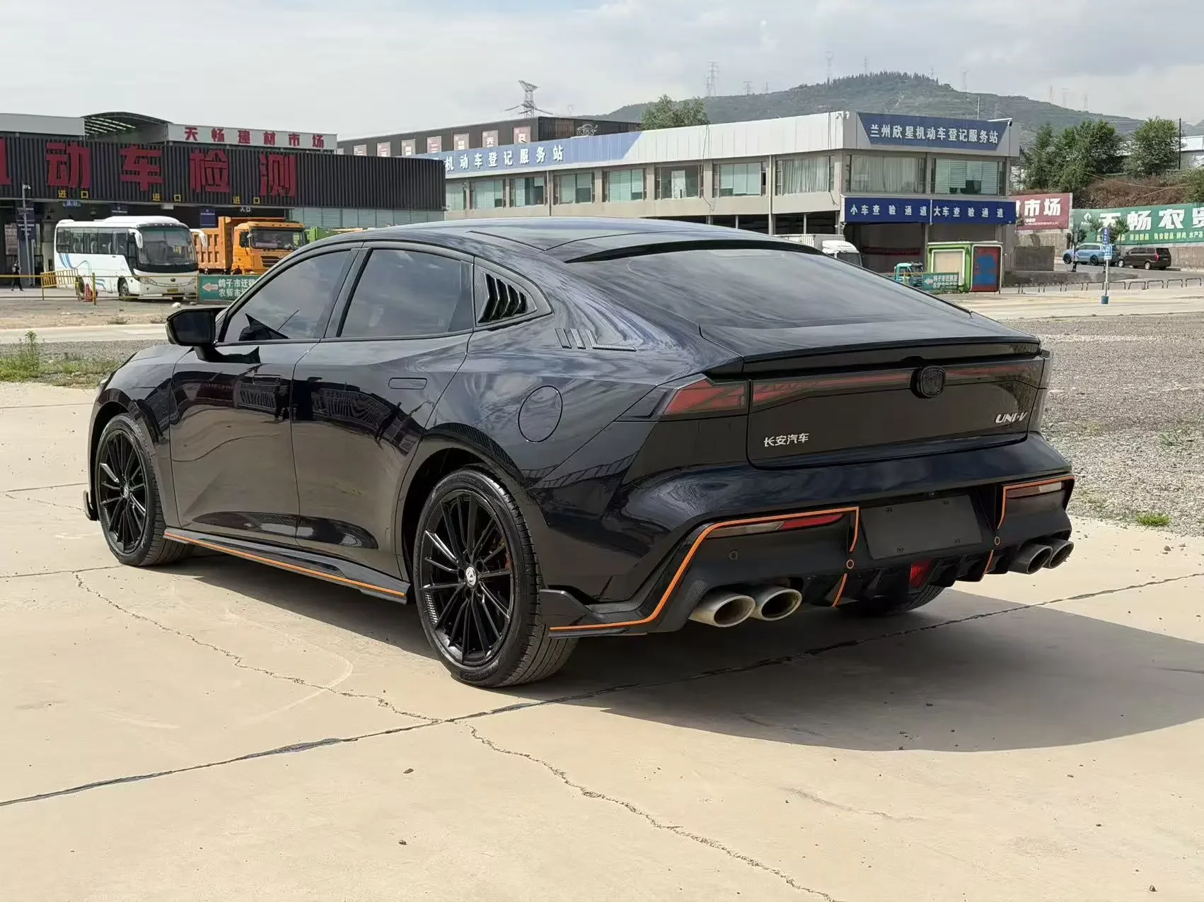 Changan UNI-V