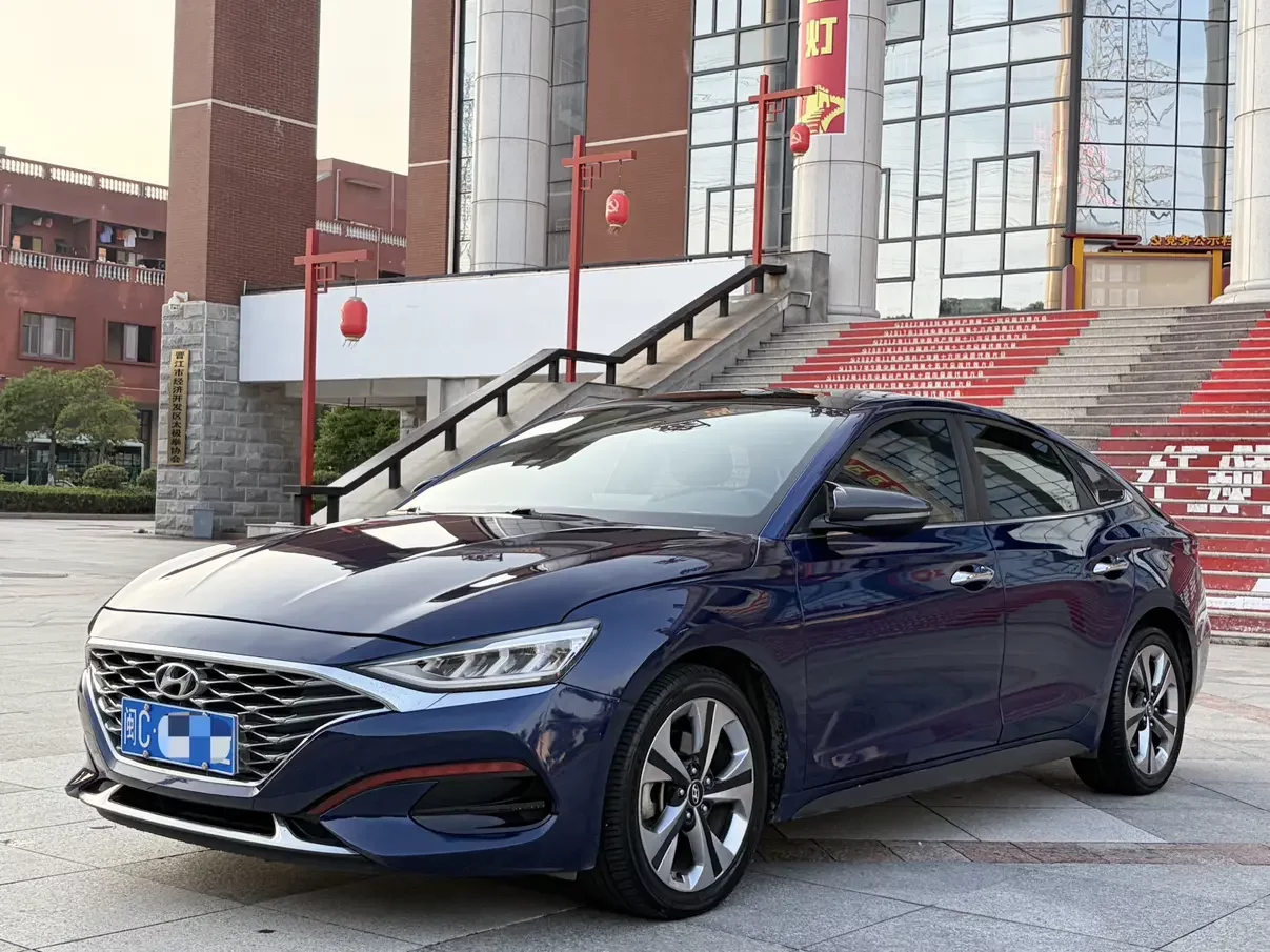 Hyundai Lafesta