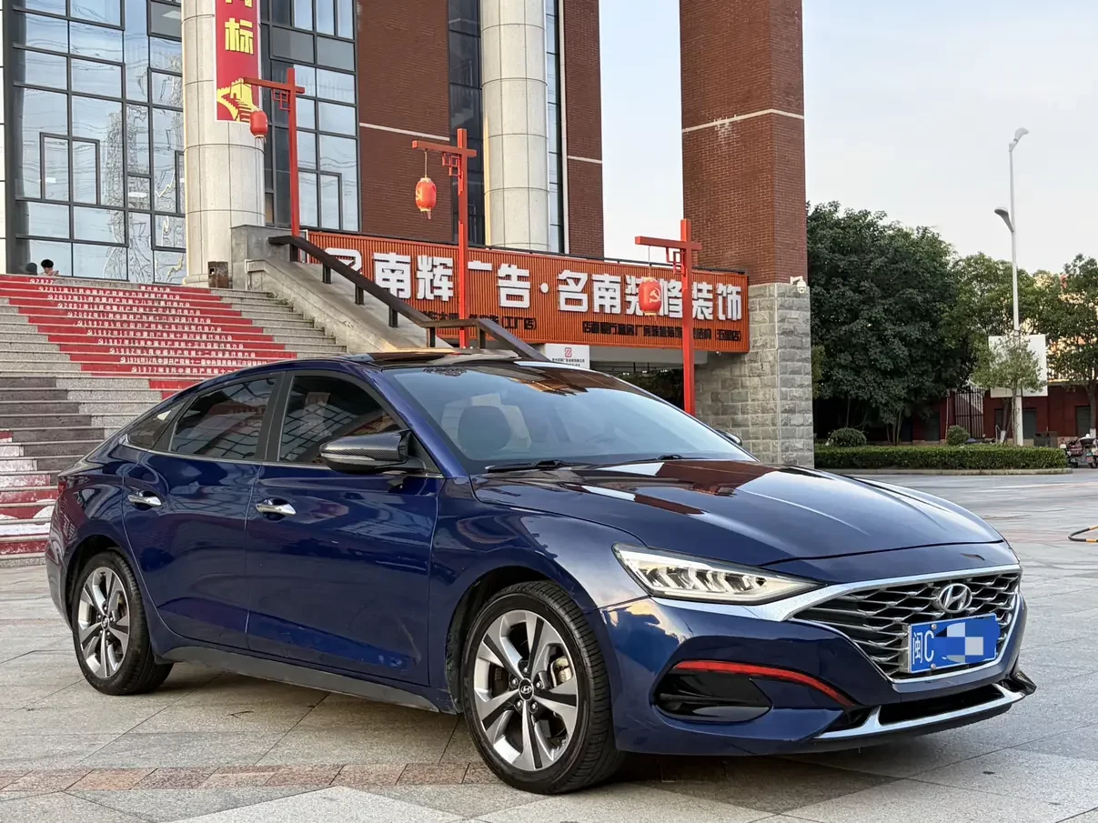 Hyundai Lafesta