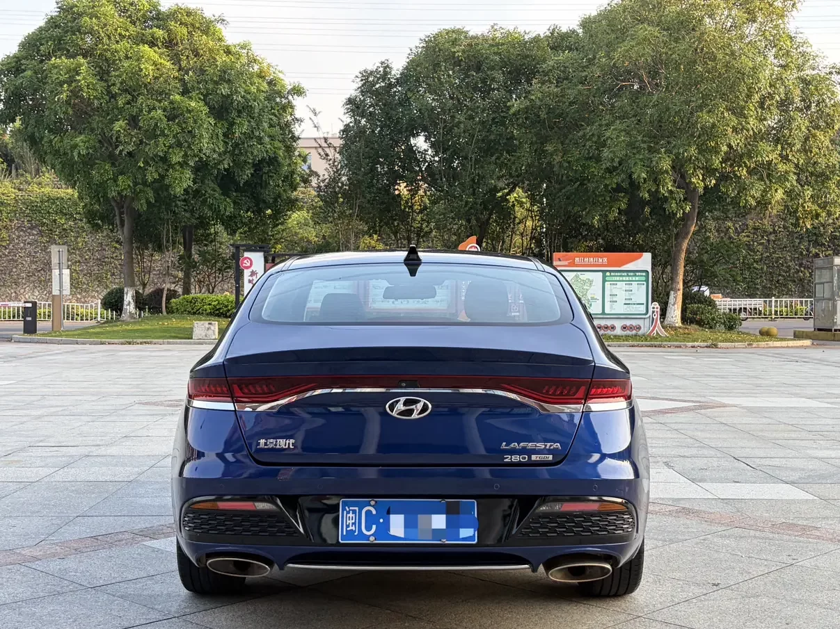 Hyundai Lafesta