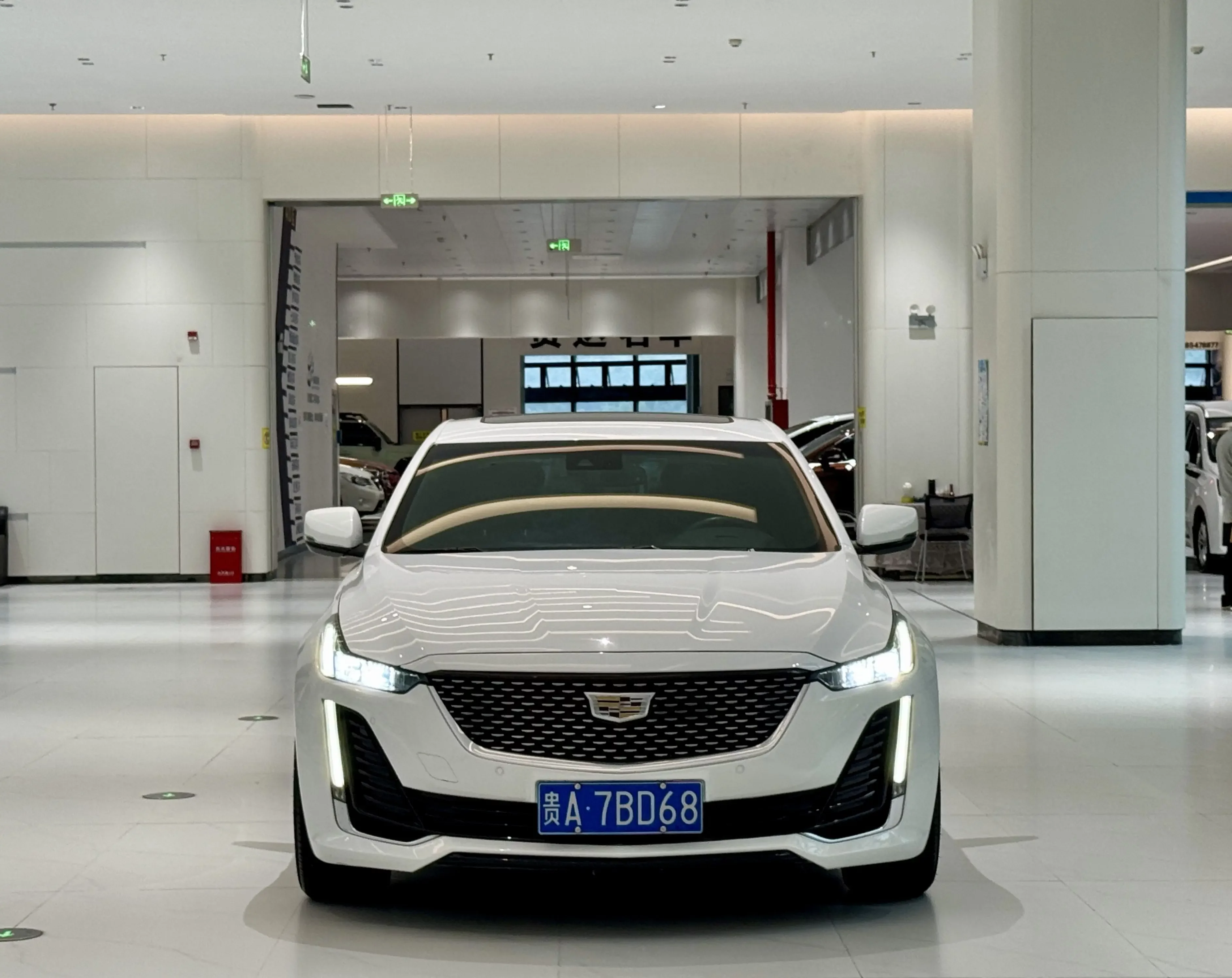 Cadillac CT5  из Китая