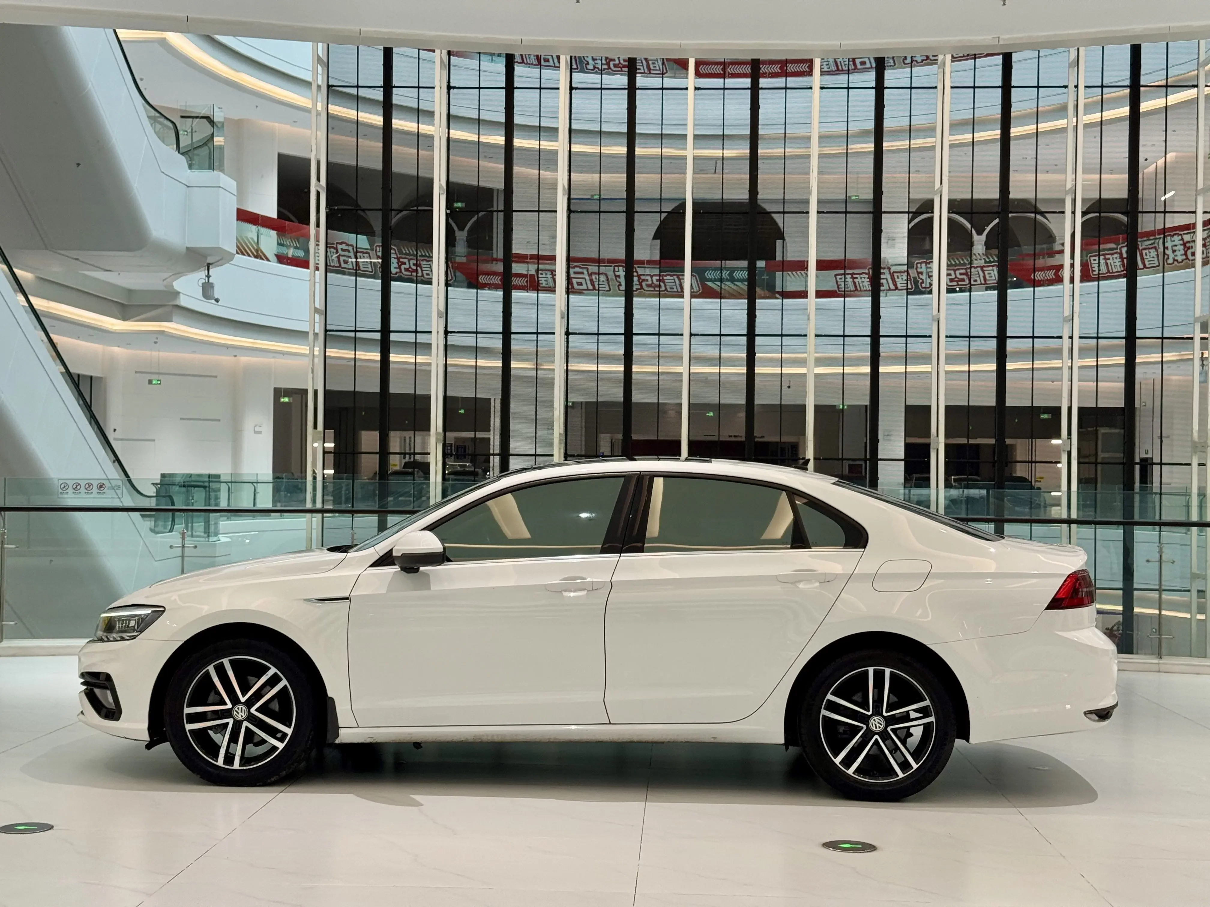 Volkswagen Lamando