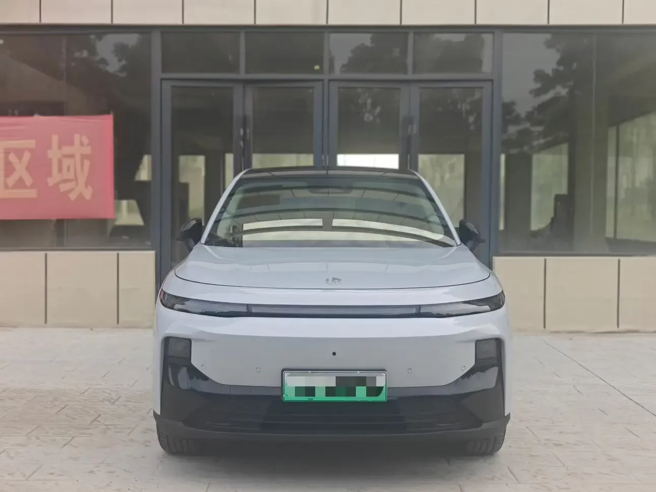 Leapmotor B10