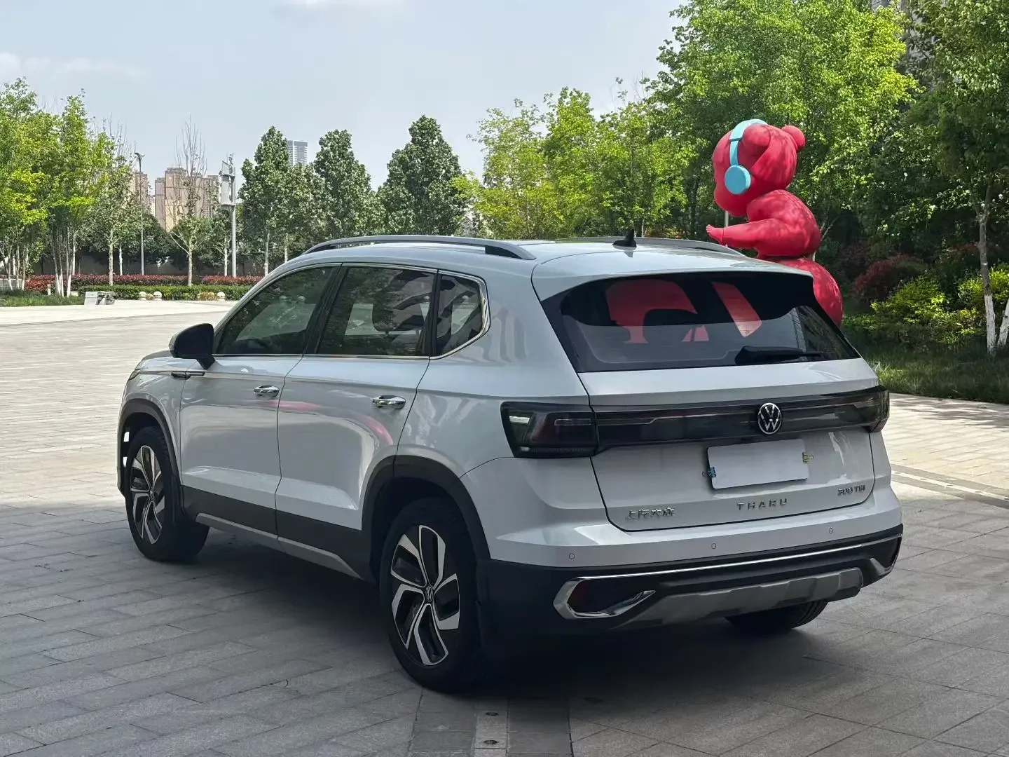 Volkswagen Tharu