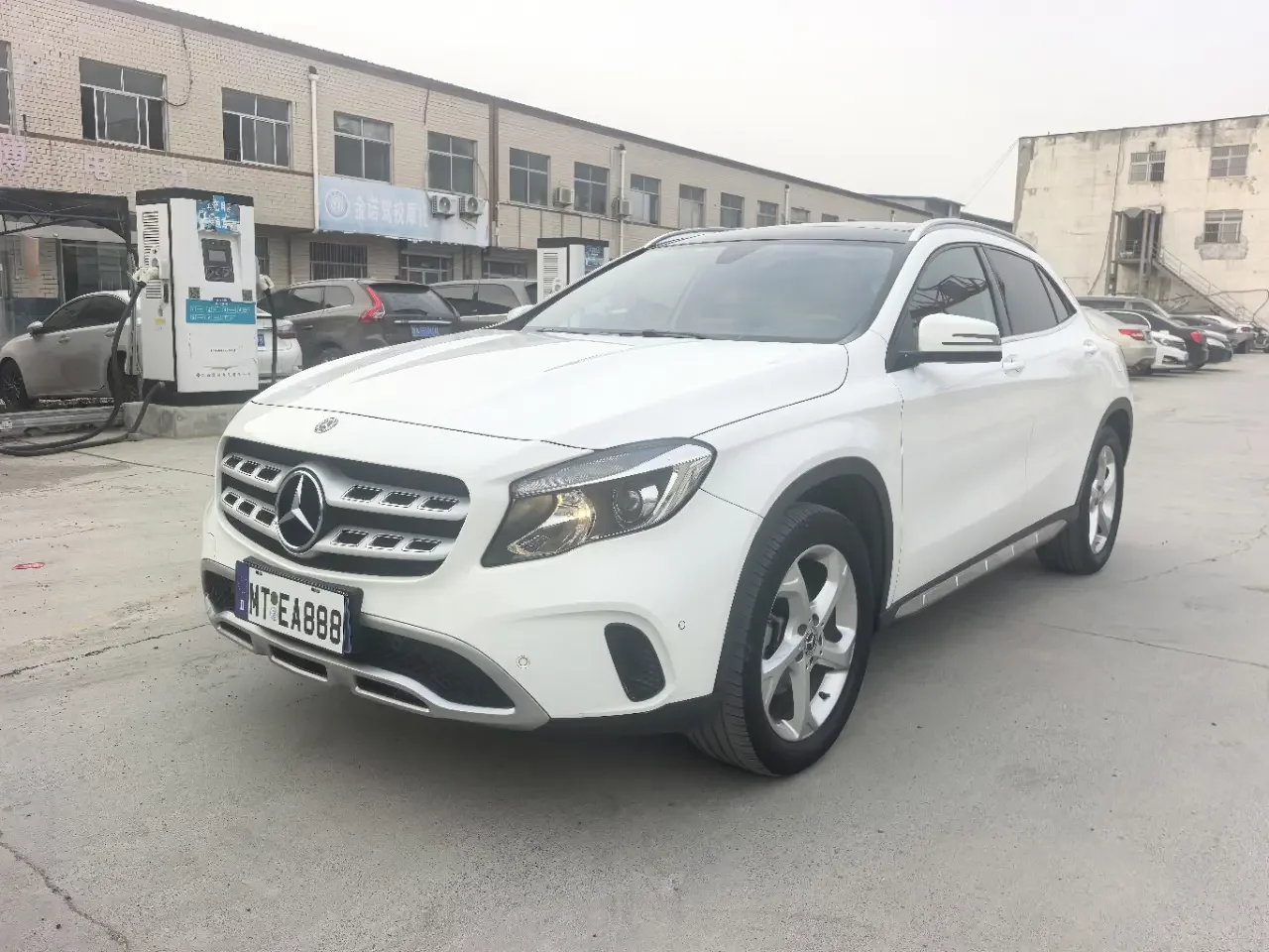 Mercedes-Benz GLA