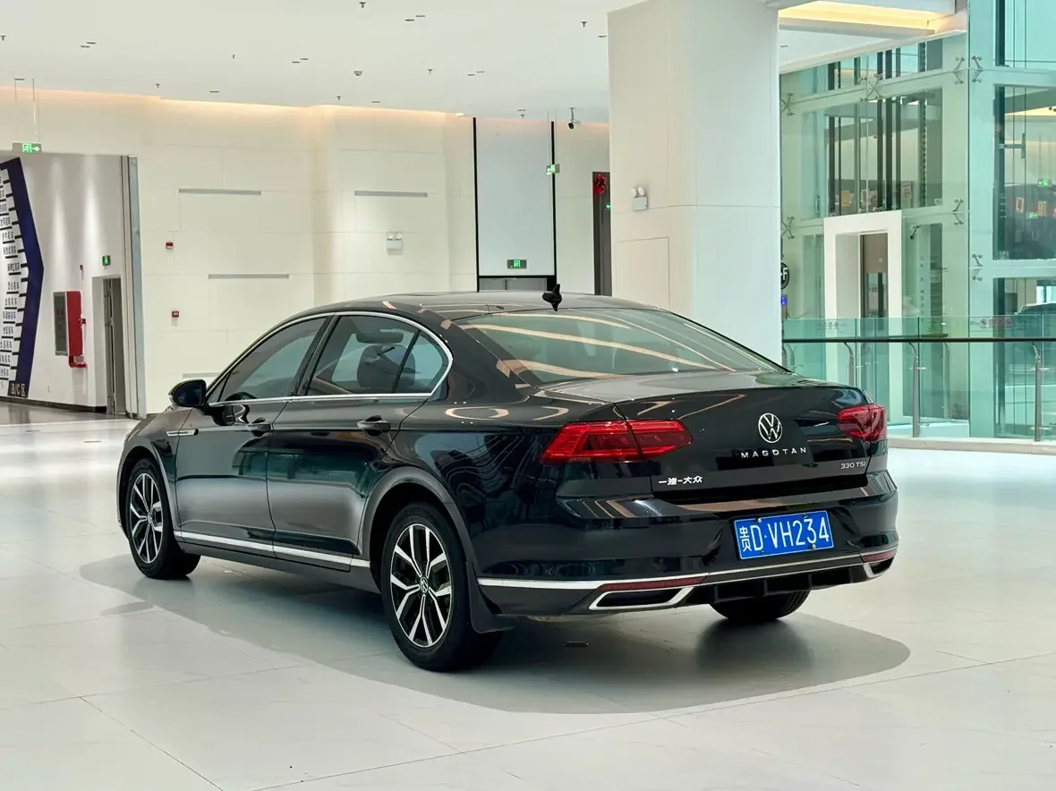 Volkswagen Magotan