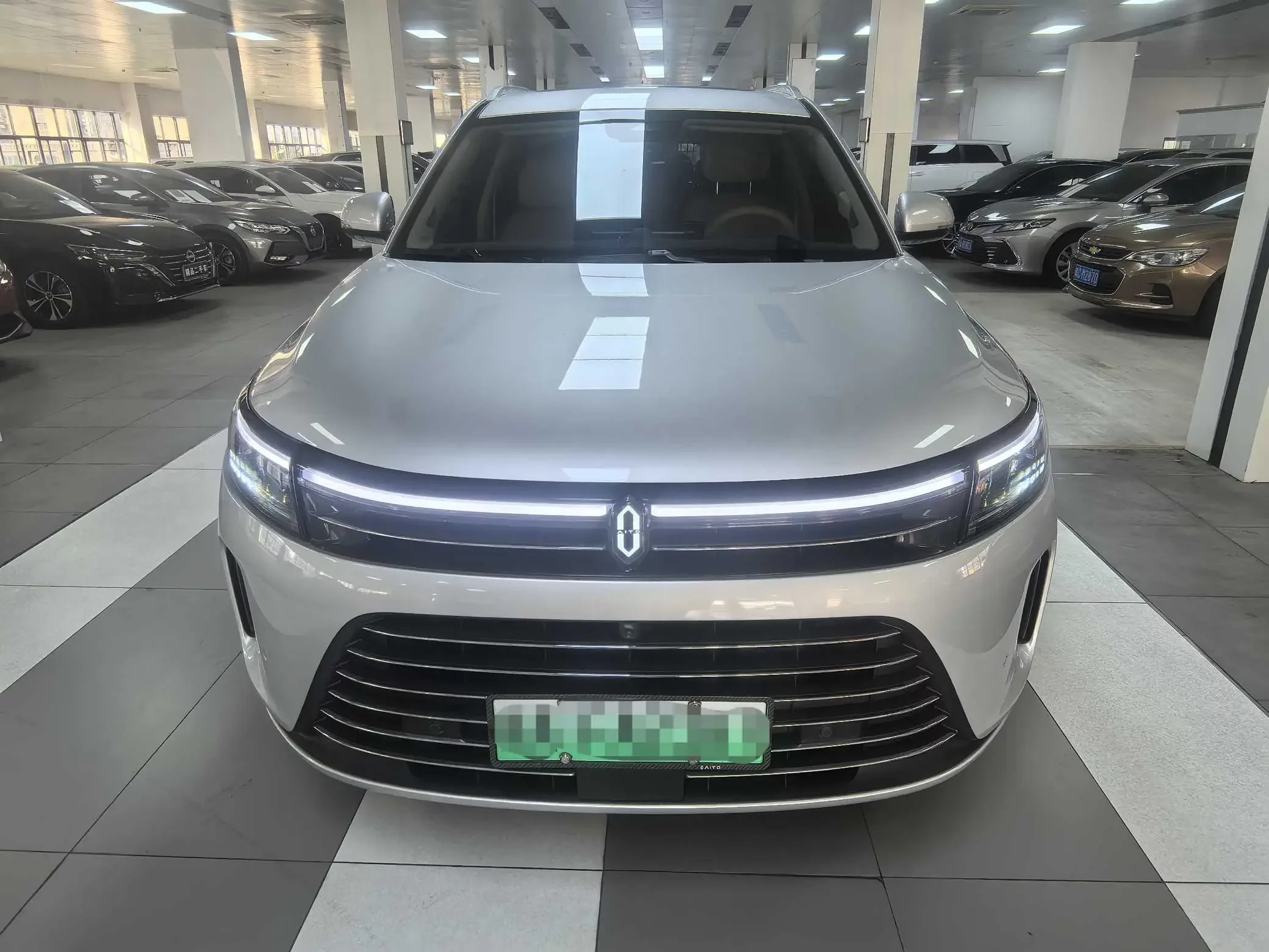 AITO M7