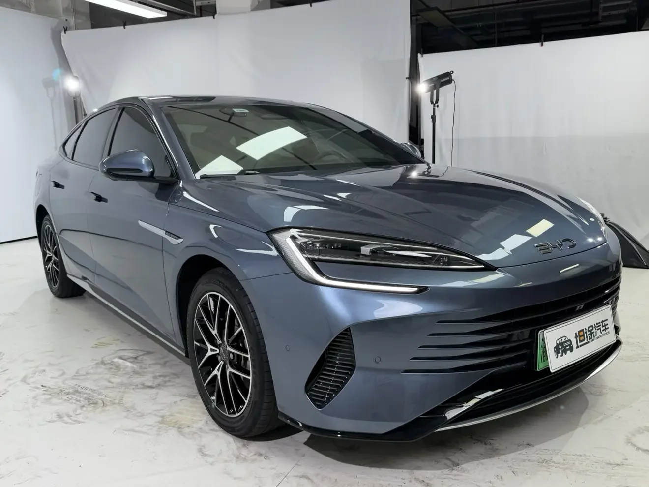 BYD Seal 07DM