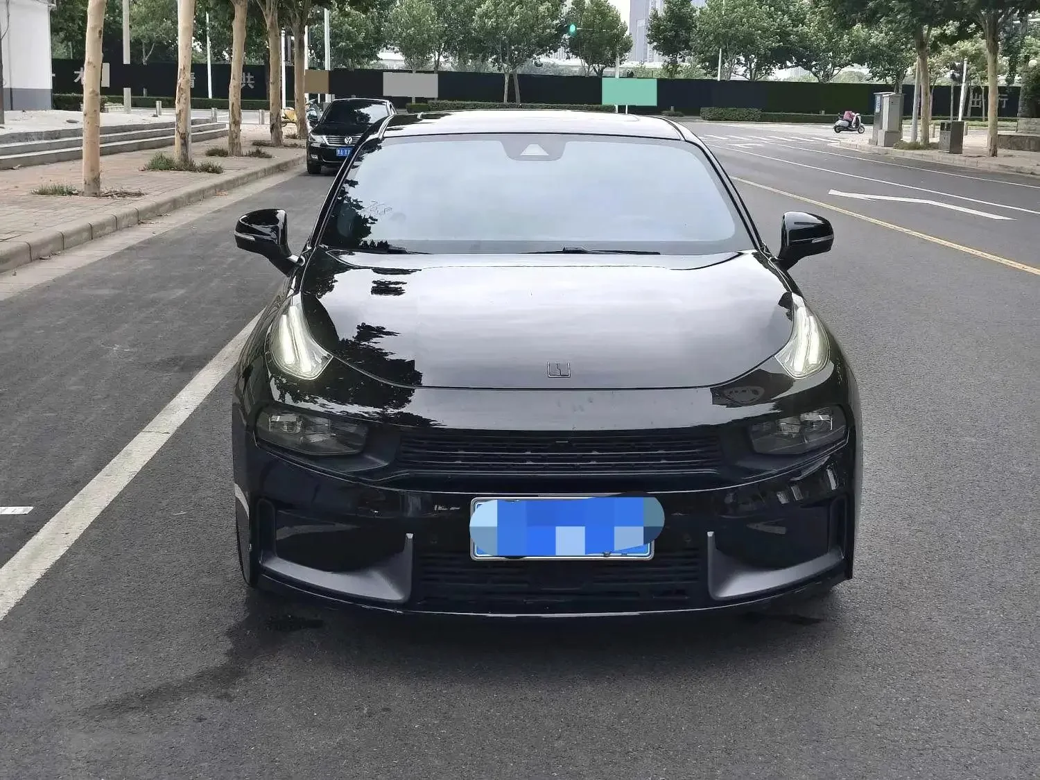 Lynk & Co 03