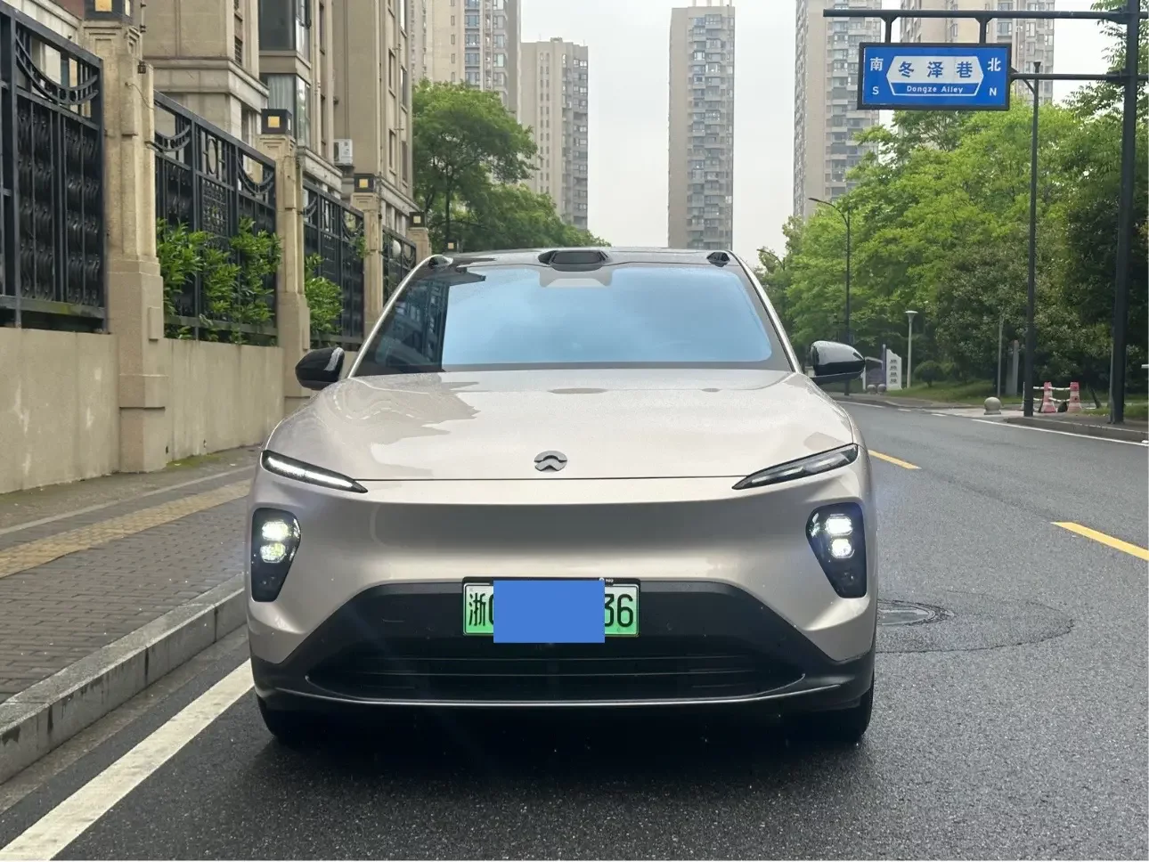 NIO EC7