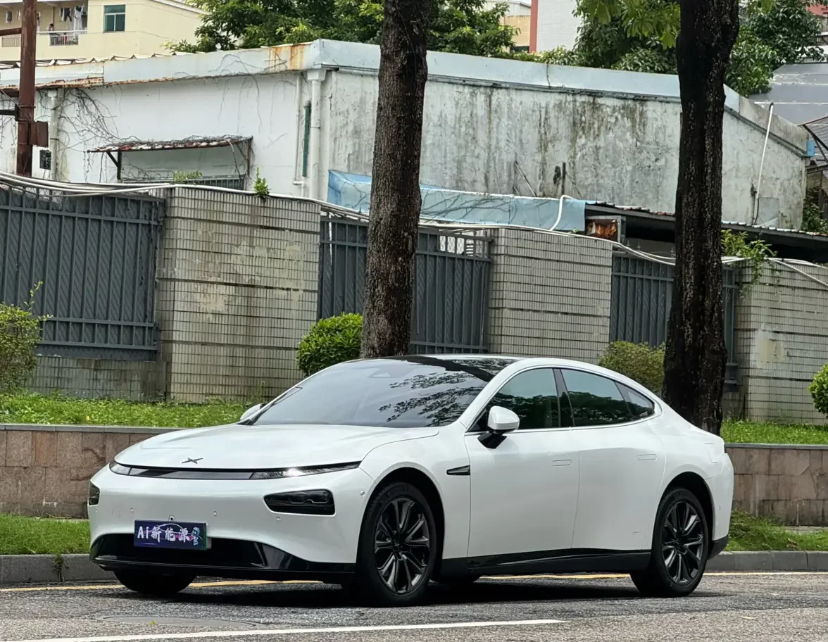 Xpeng P7