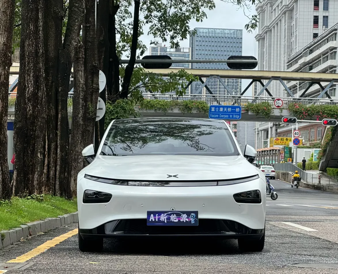 Xpeng P7