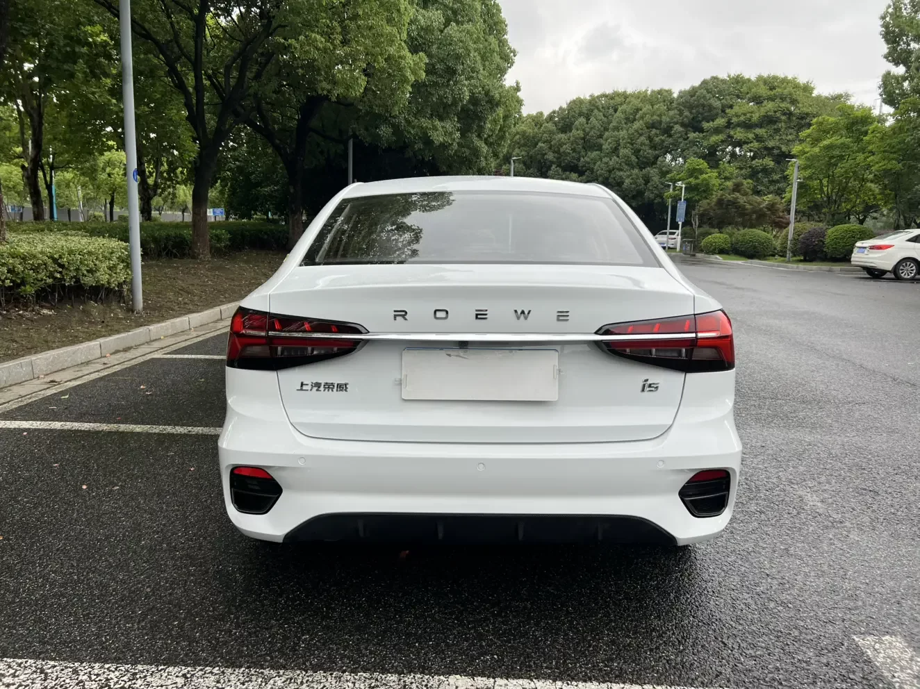 Roewe i5
