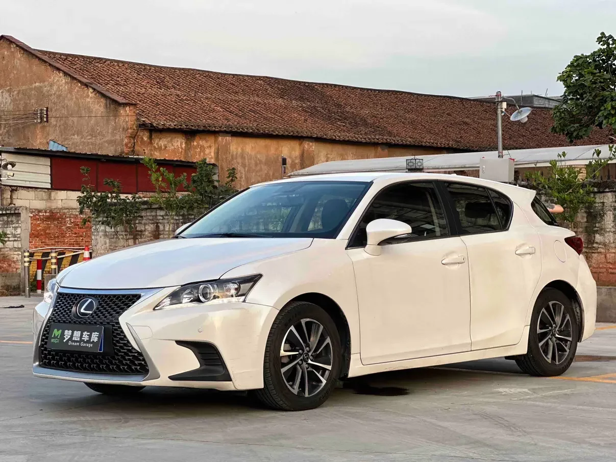 Lexus CT