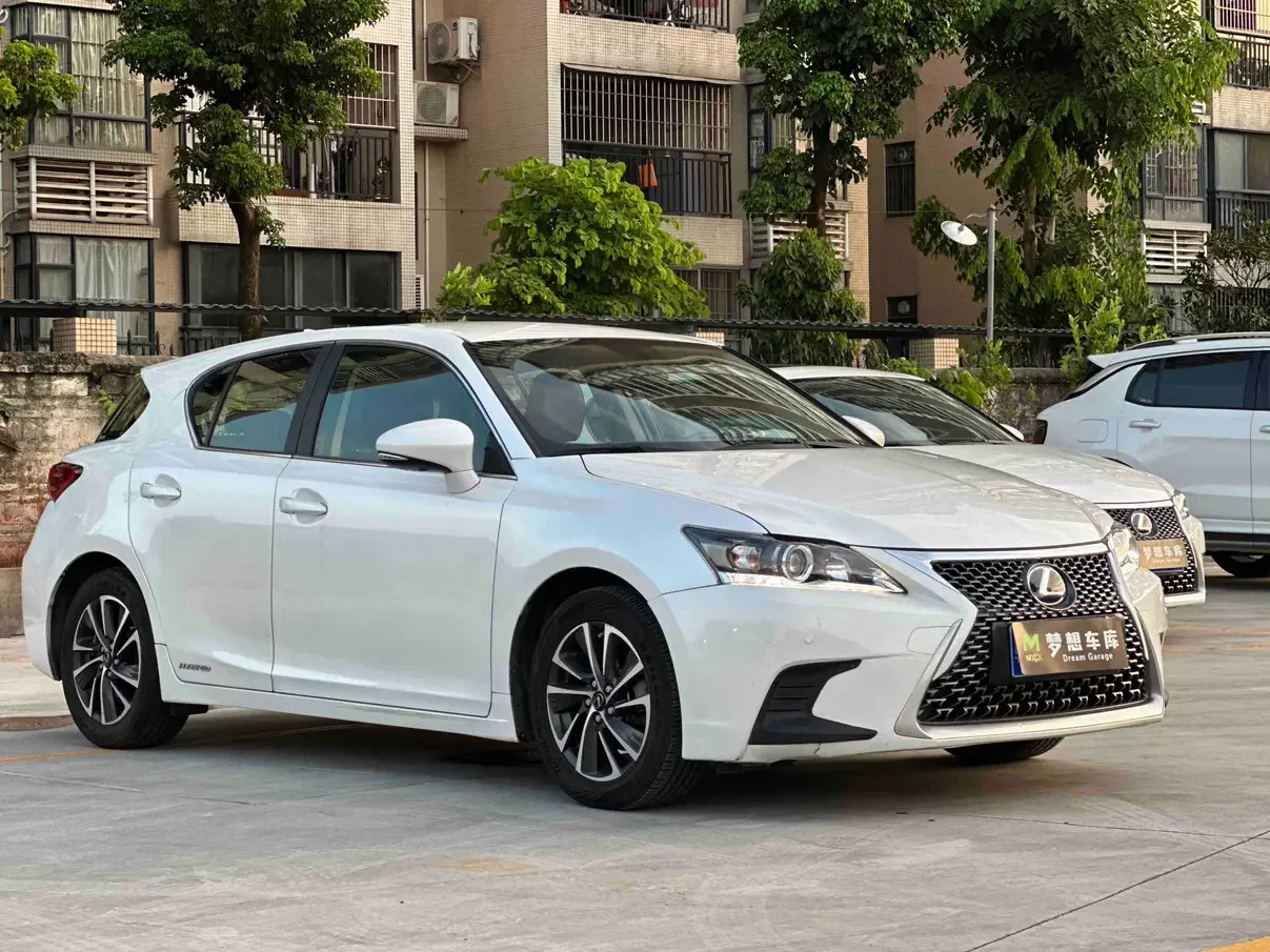 Lexus CT