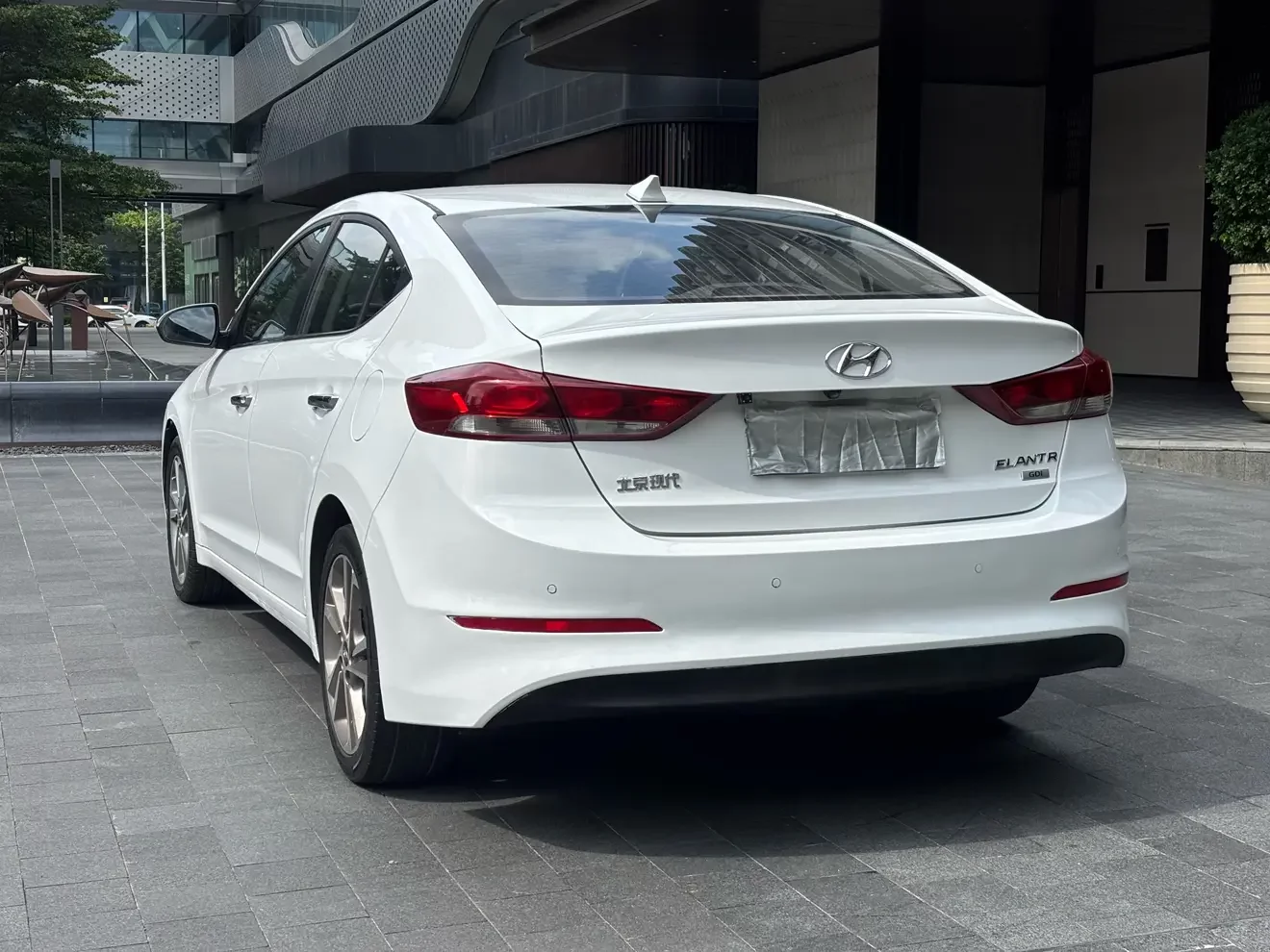 Hyundai lead