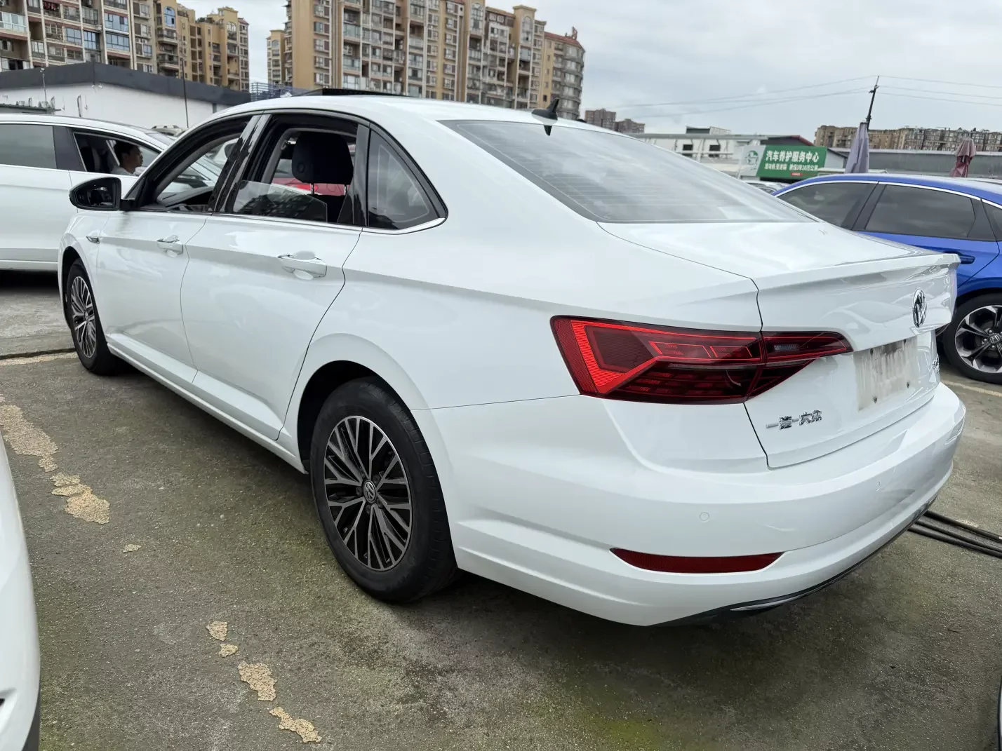 Volkswagen Sagitar
