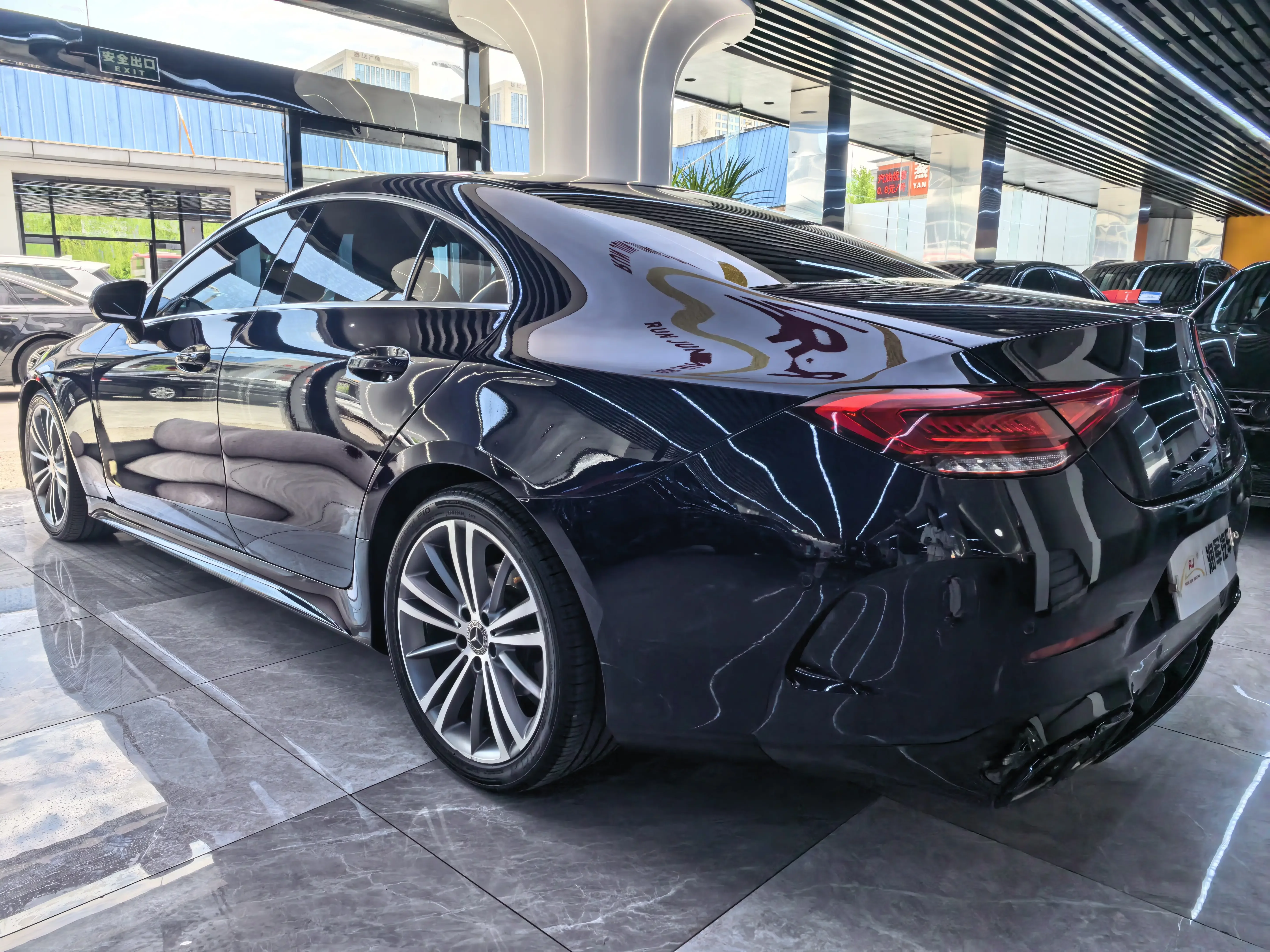 Mercedes-Benz CLS