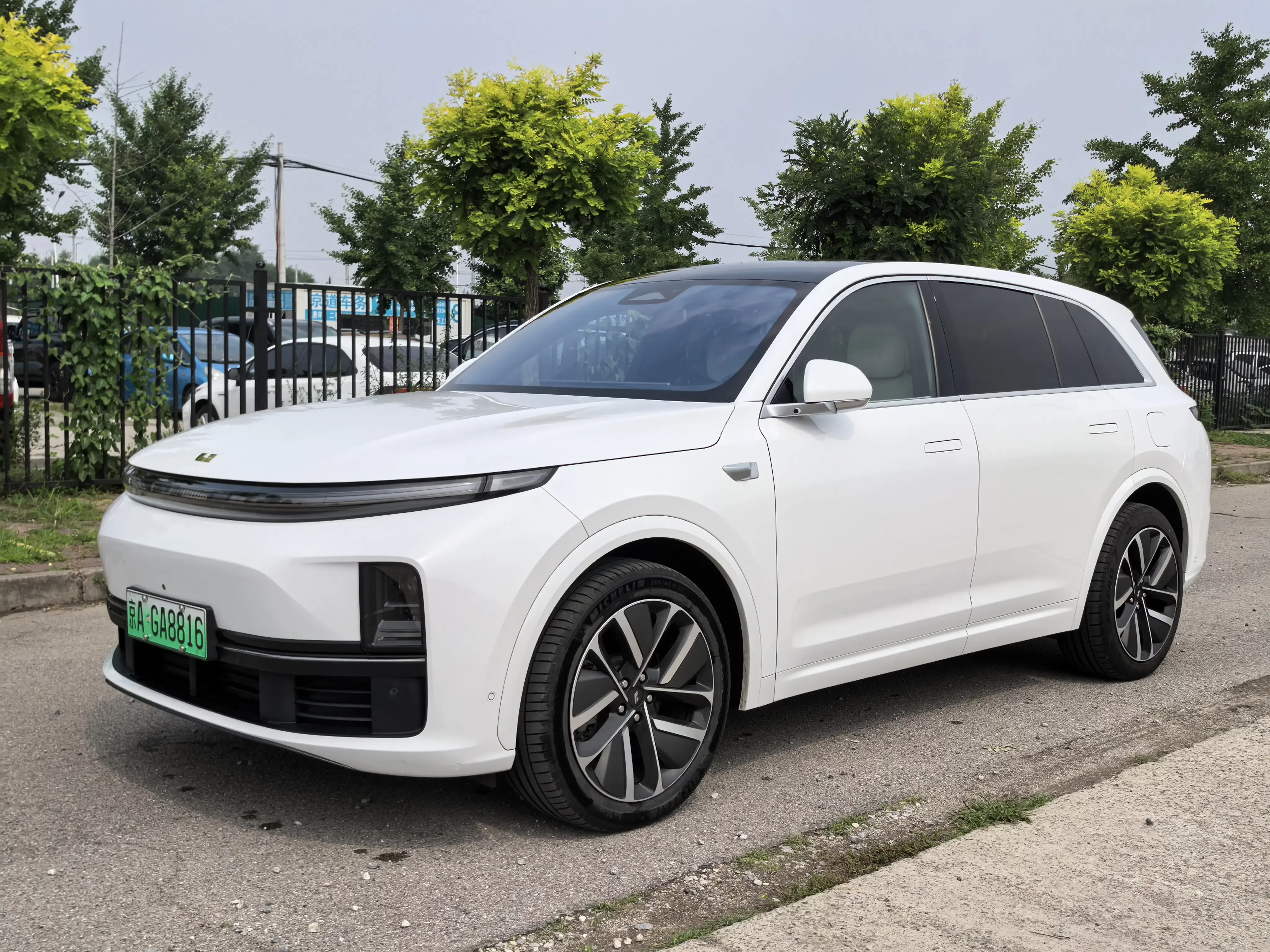 Li L7 (Ideal L7)  из Китая