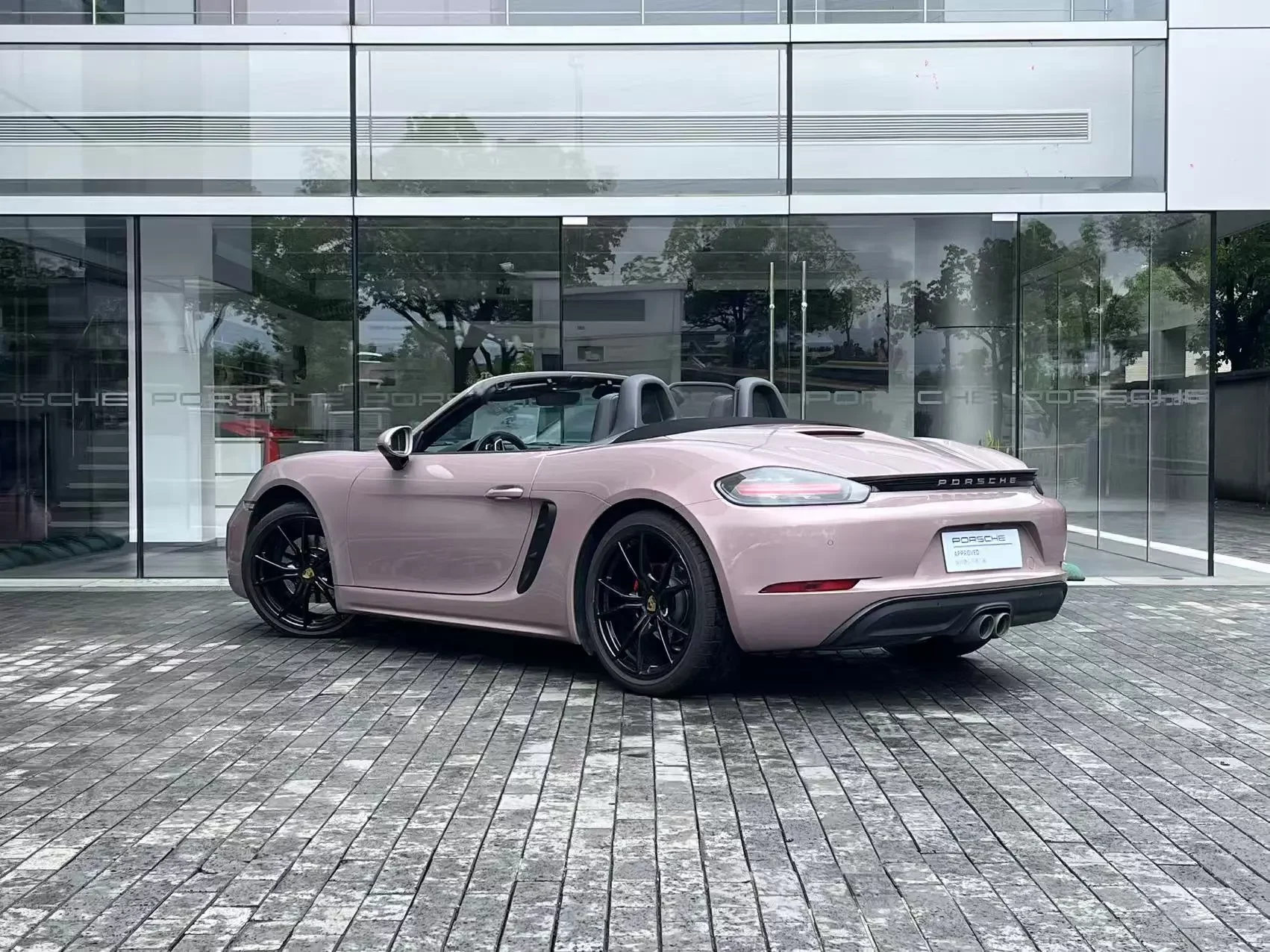 Porsche 718