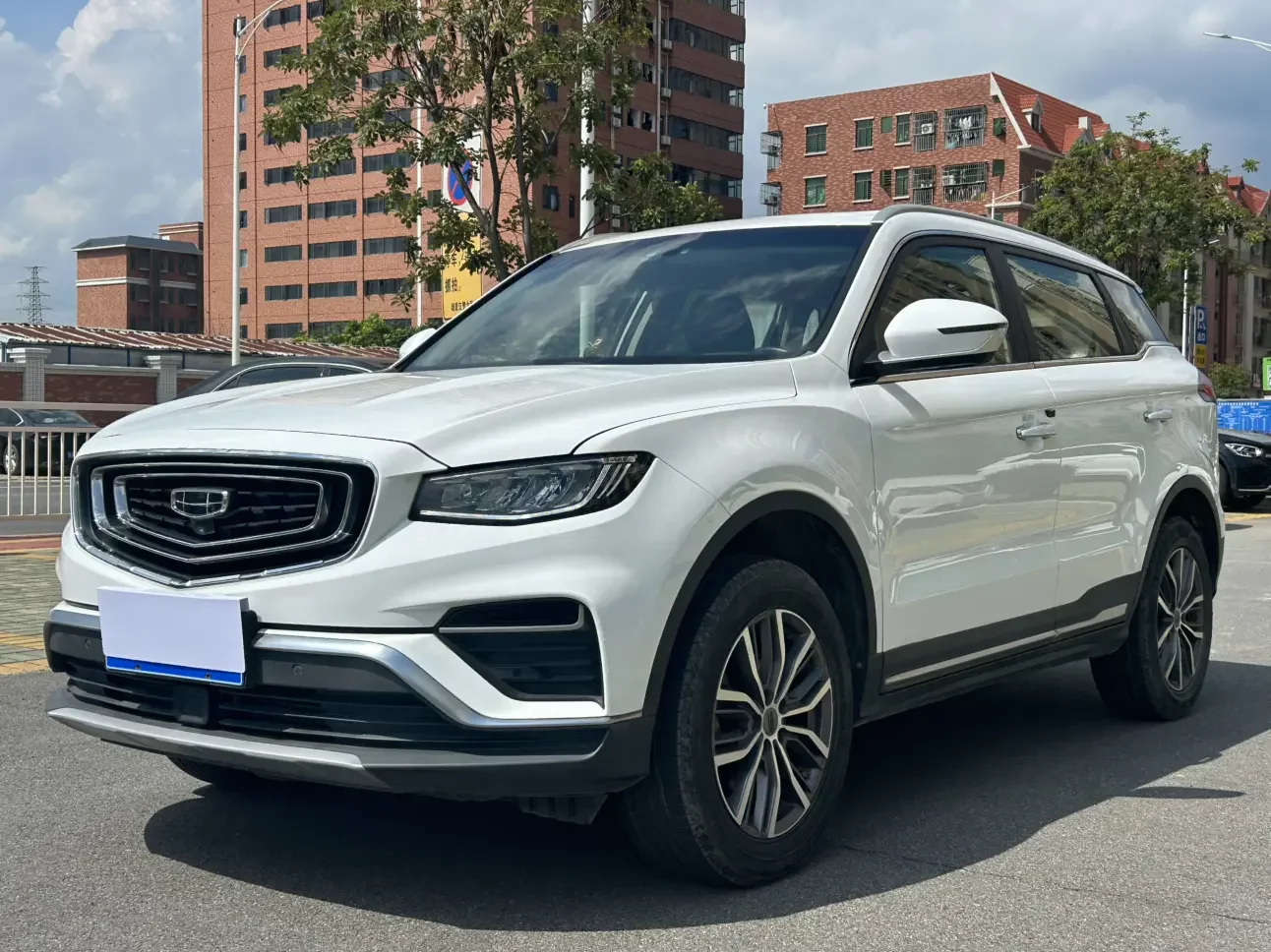 Geely Atlas