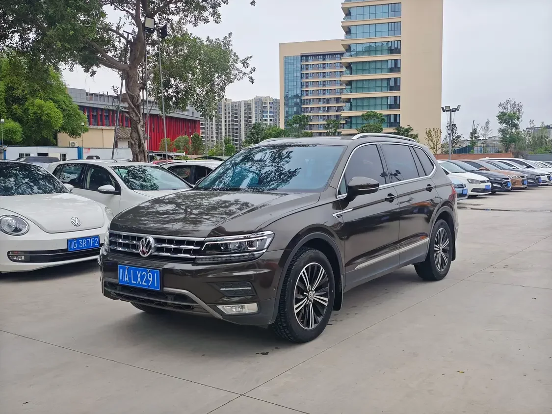 Volkswagen Tiguan L