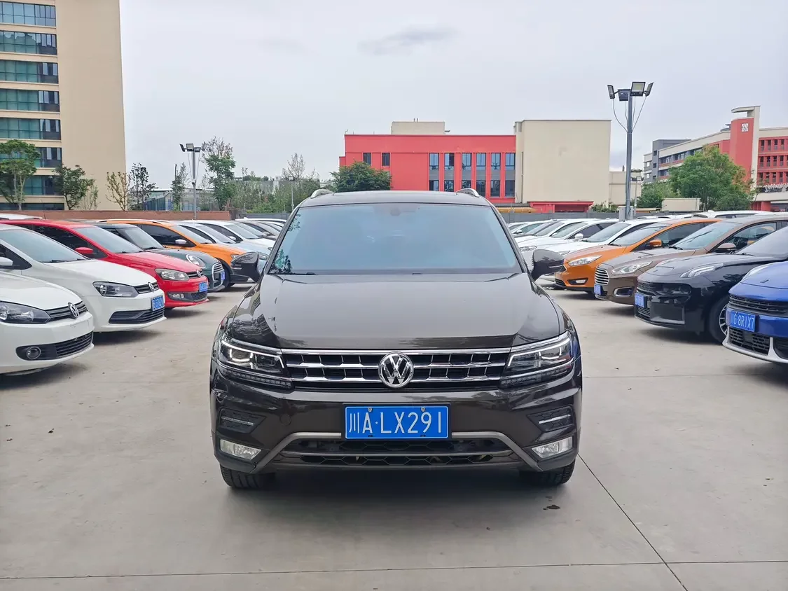 Volkswagen Tiguan L
