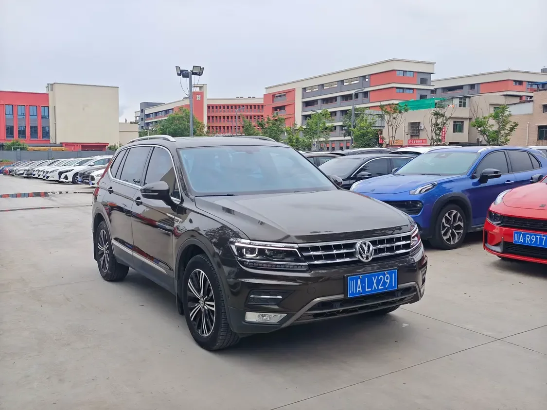 Volkswagen Tiguan L