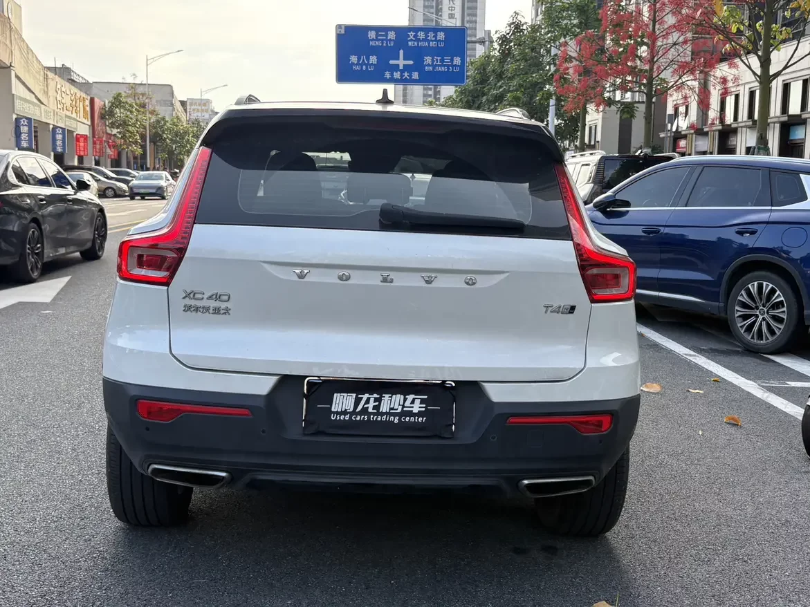 Volvo XC40