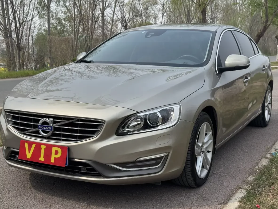 Volvo S60  из Китая