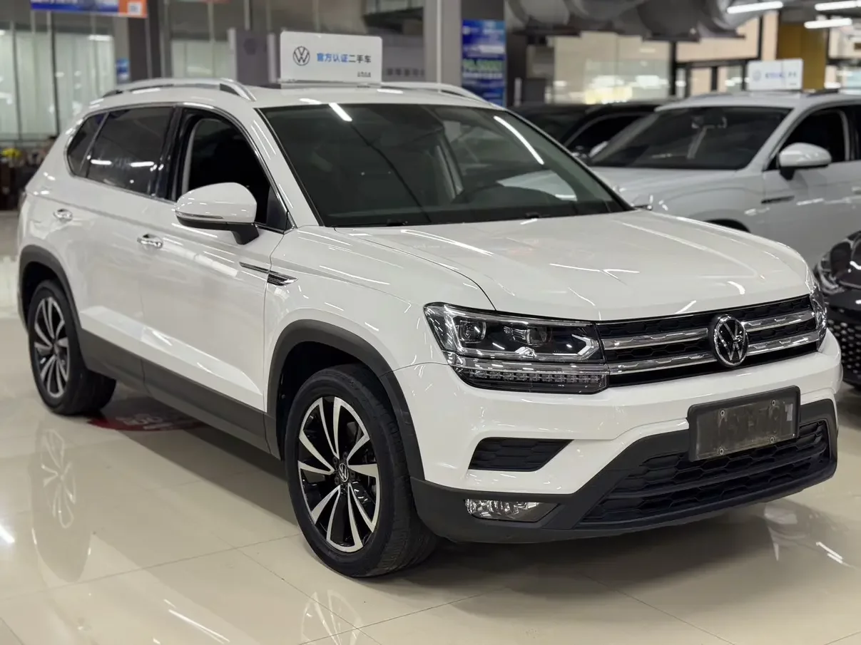 Volkswagen Tharu