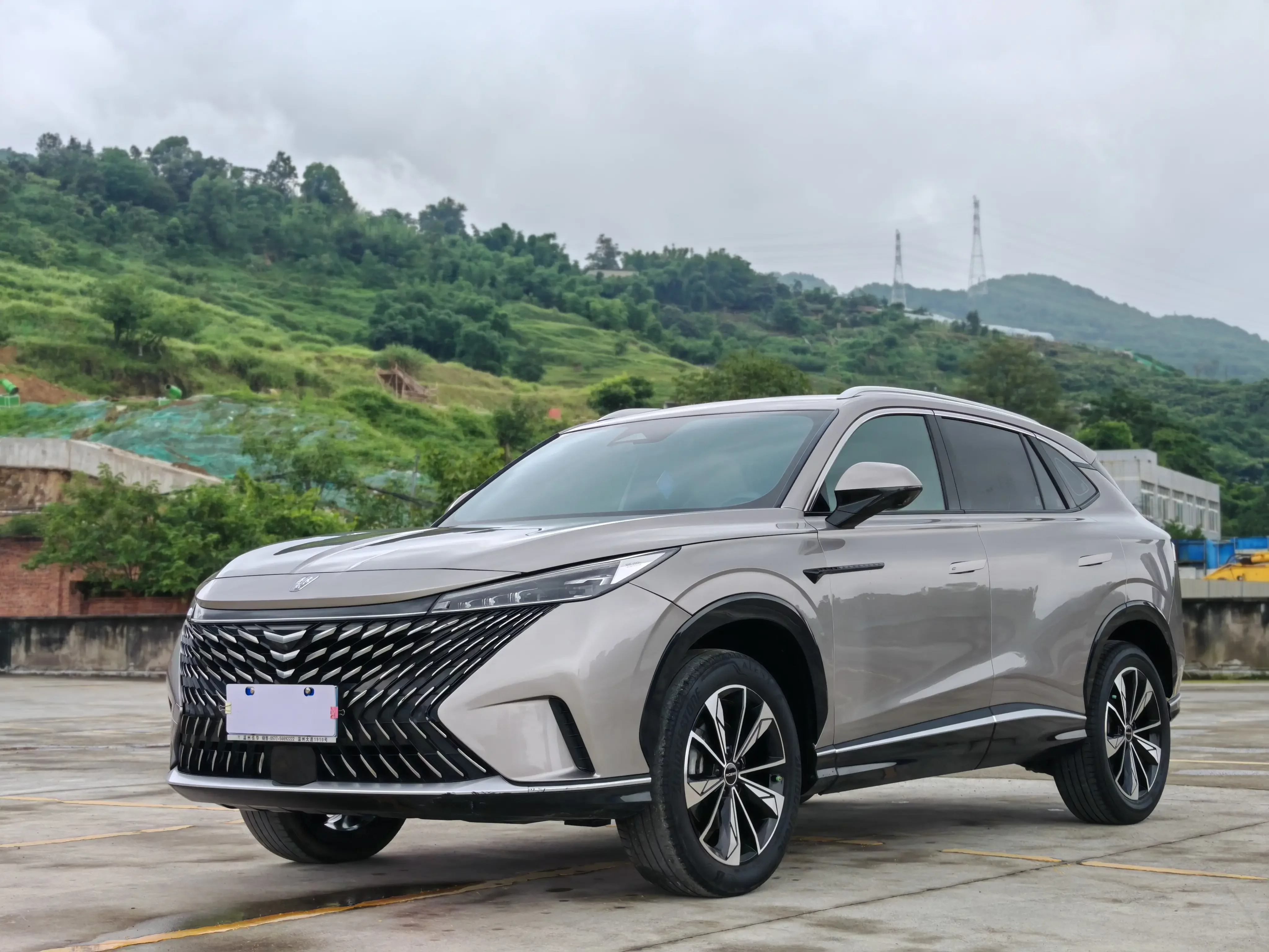 Roewe RX5
