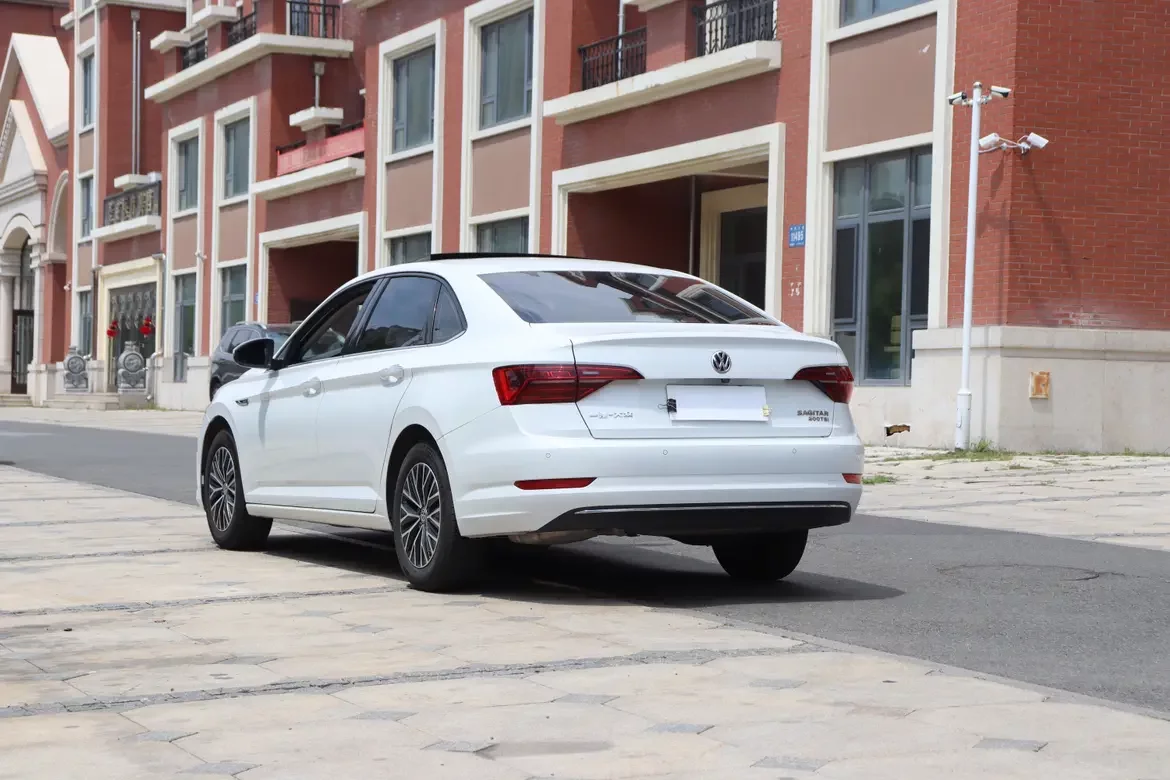 Volkswagen Sagitar