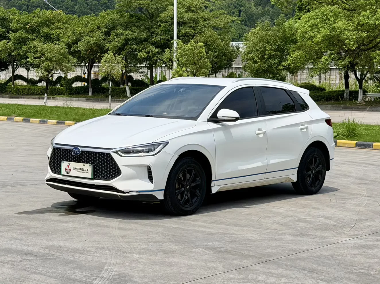 BYD e2  из Китая