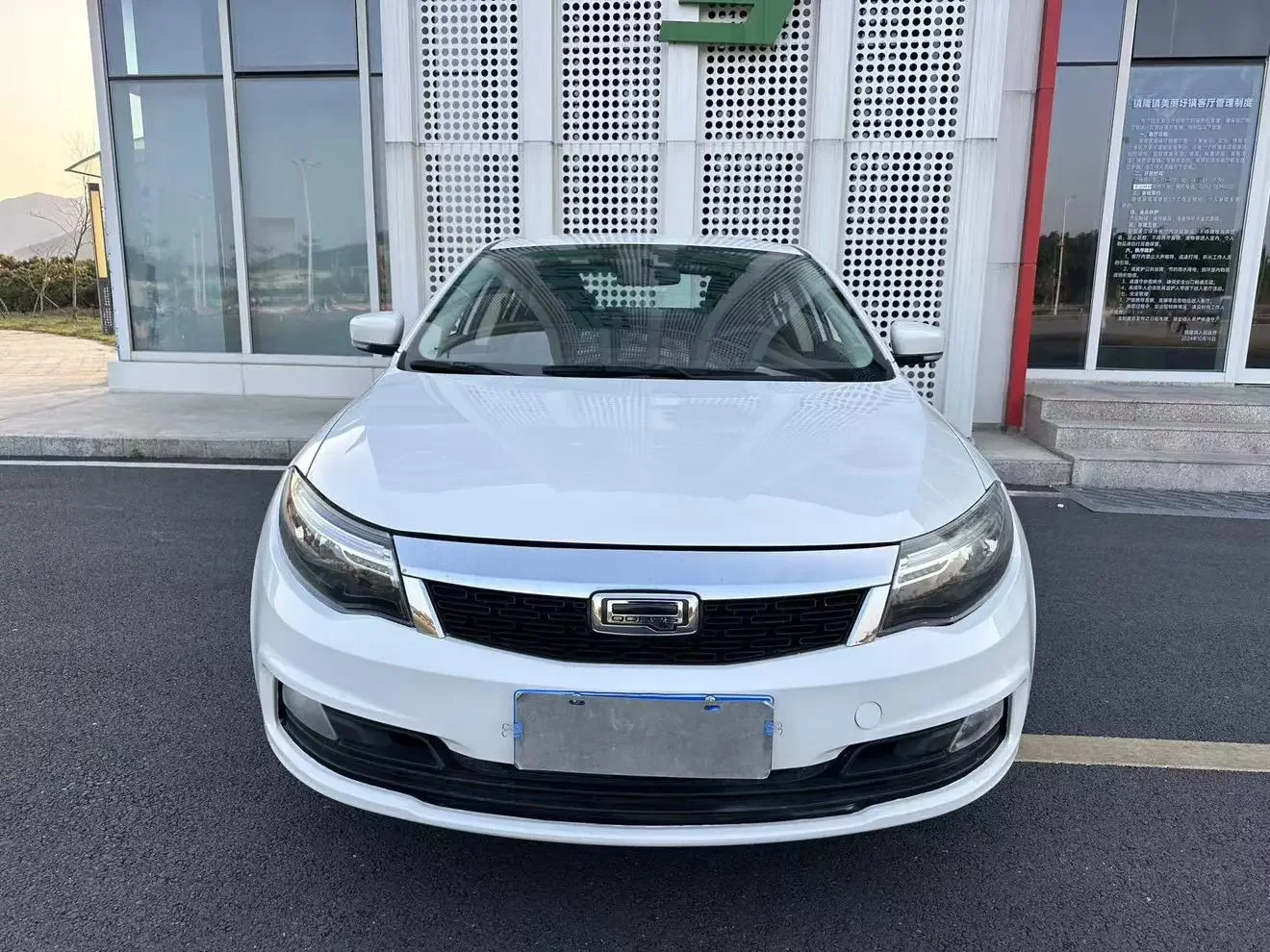 Qoros 3