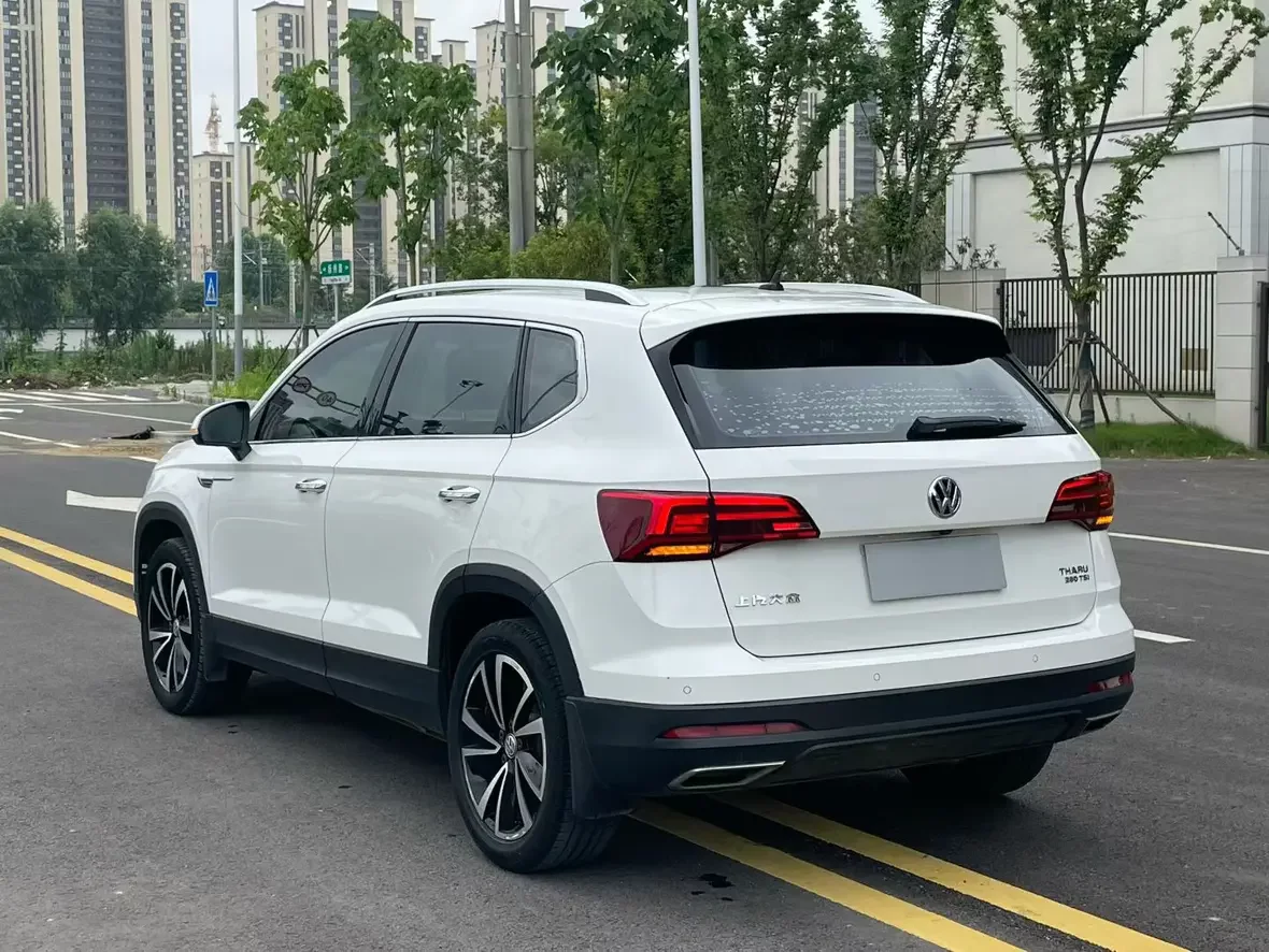 Volkswagen Tharu
