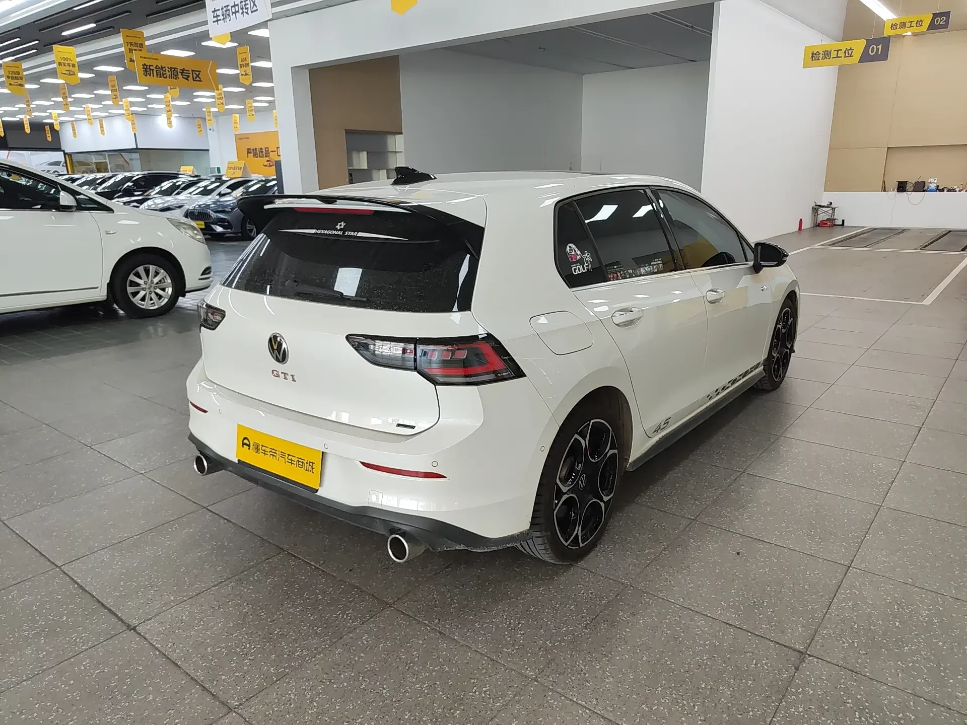 Volkswagen Golf GTI
