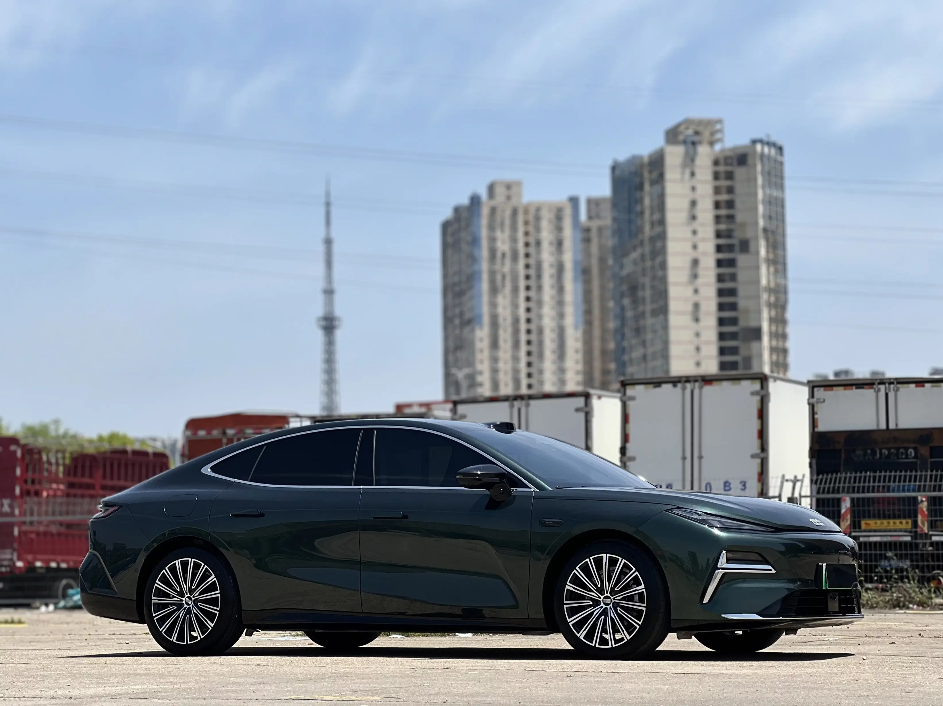 Geely Galaxy Star 8 PHEV