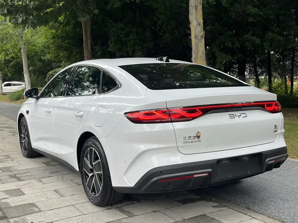 BYD Qin L DM
