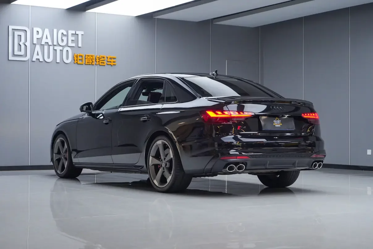 Audi S4