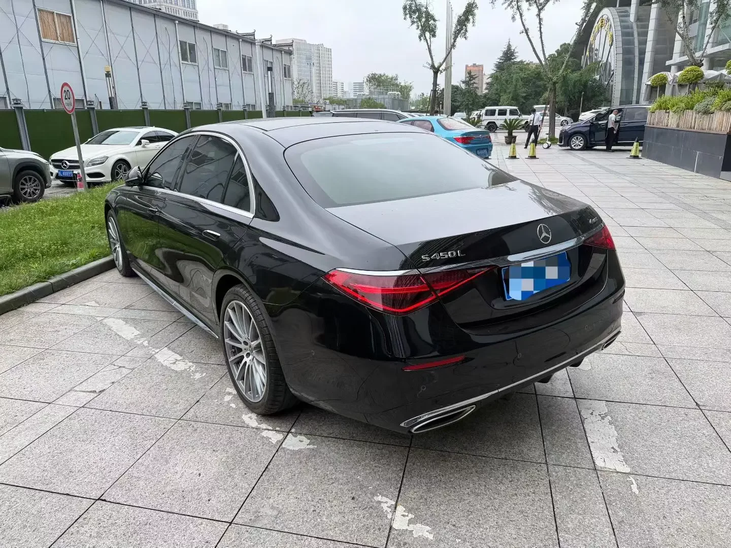 Mercedes-Benz S Class