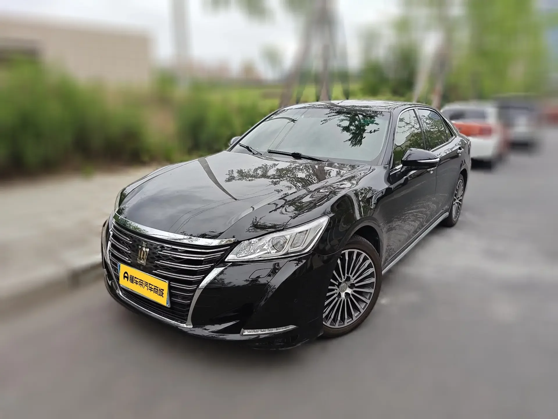 Toyota crown