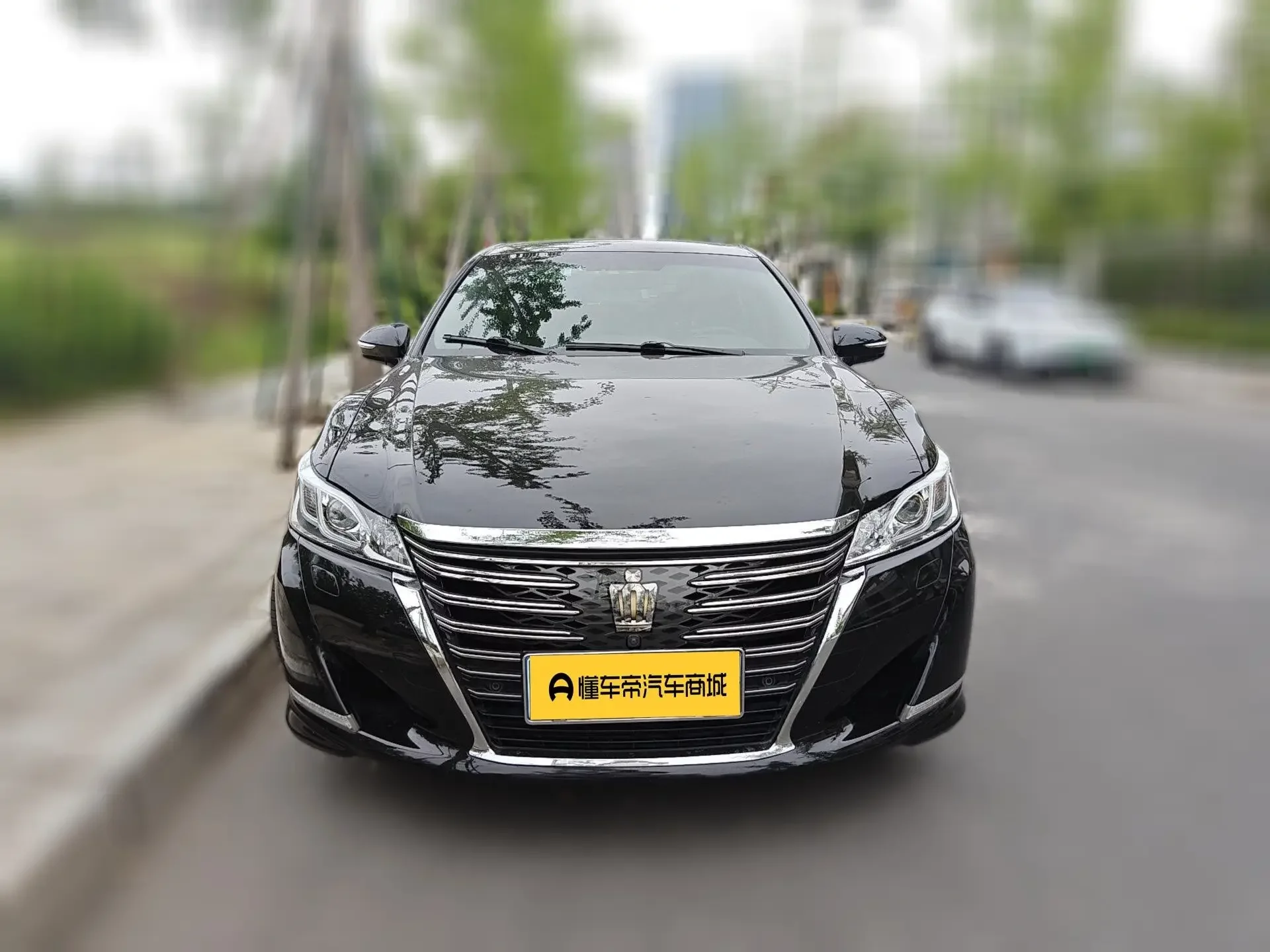 Toyota crown