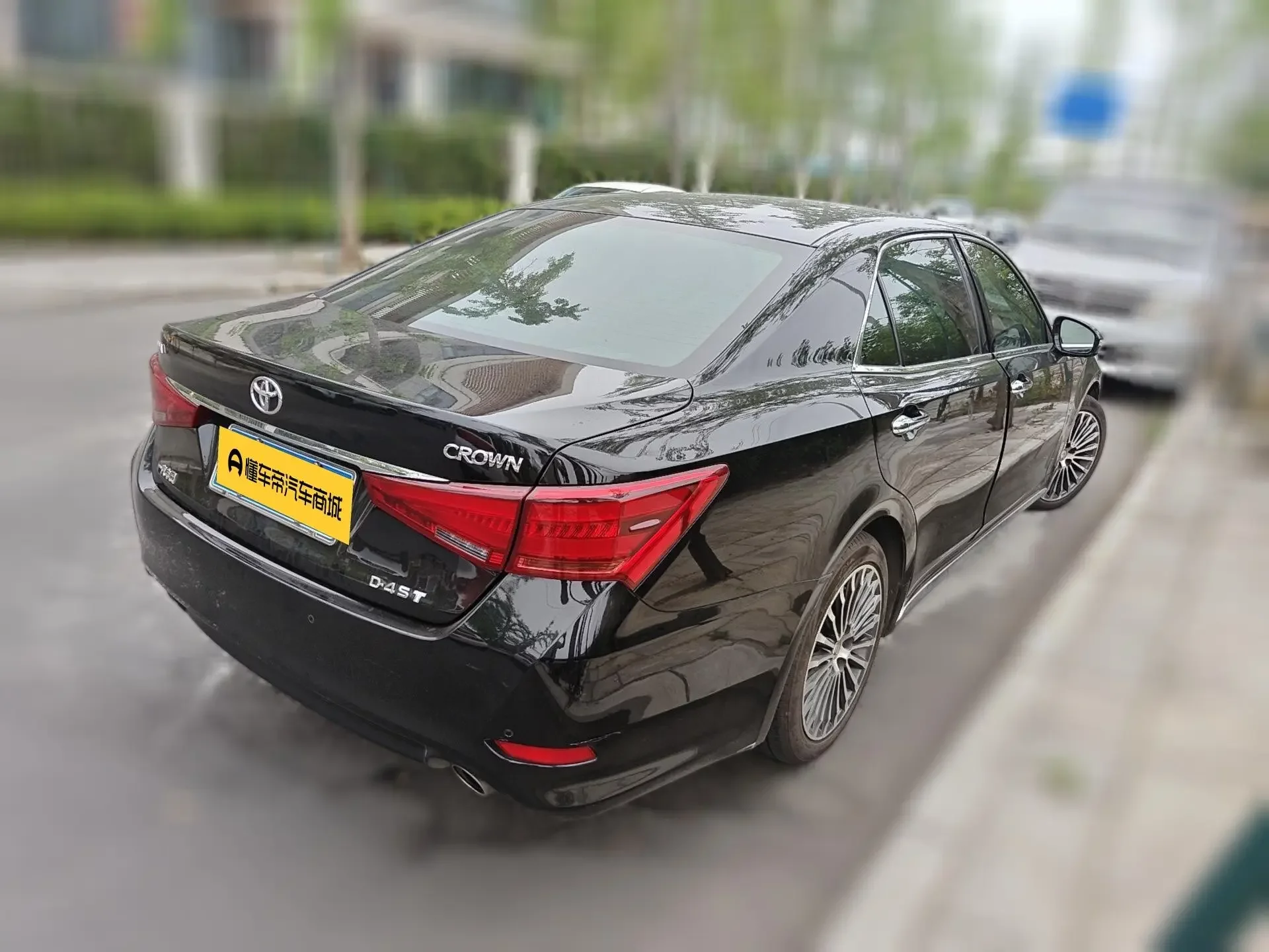 Toyota crown